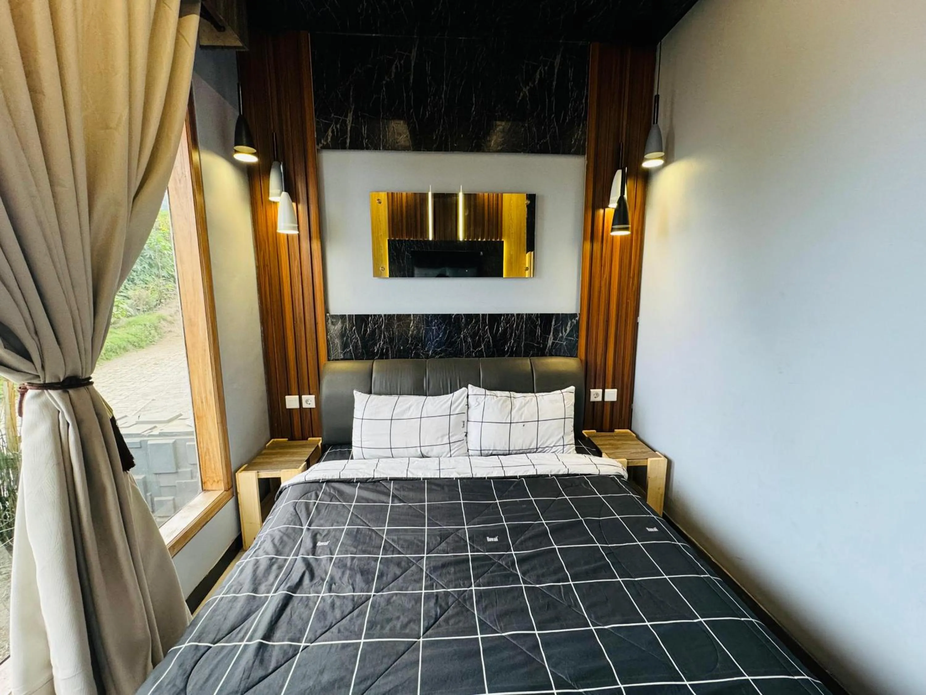 Bed in Sky View Bromo Guest House