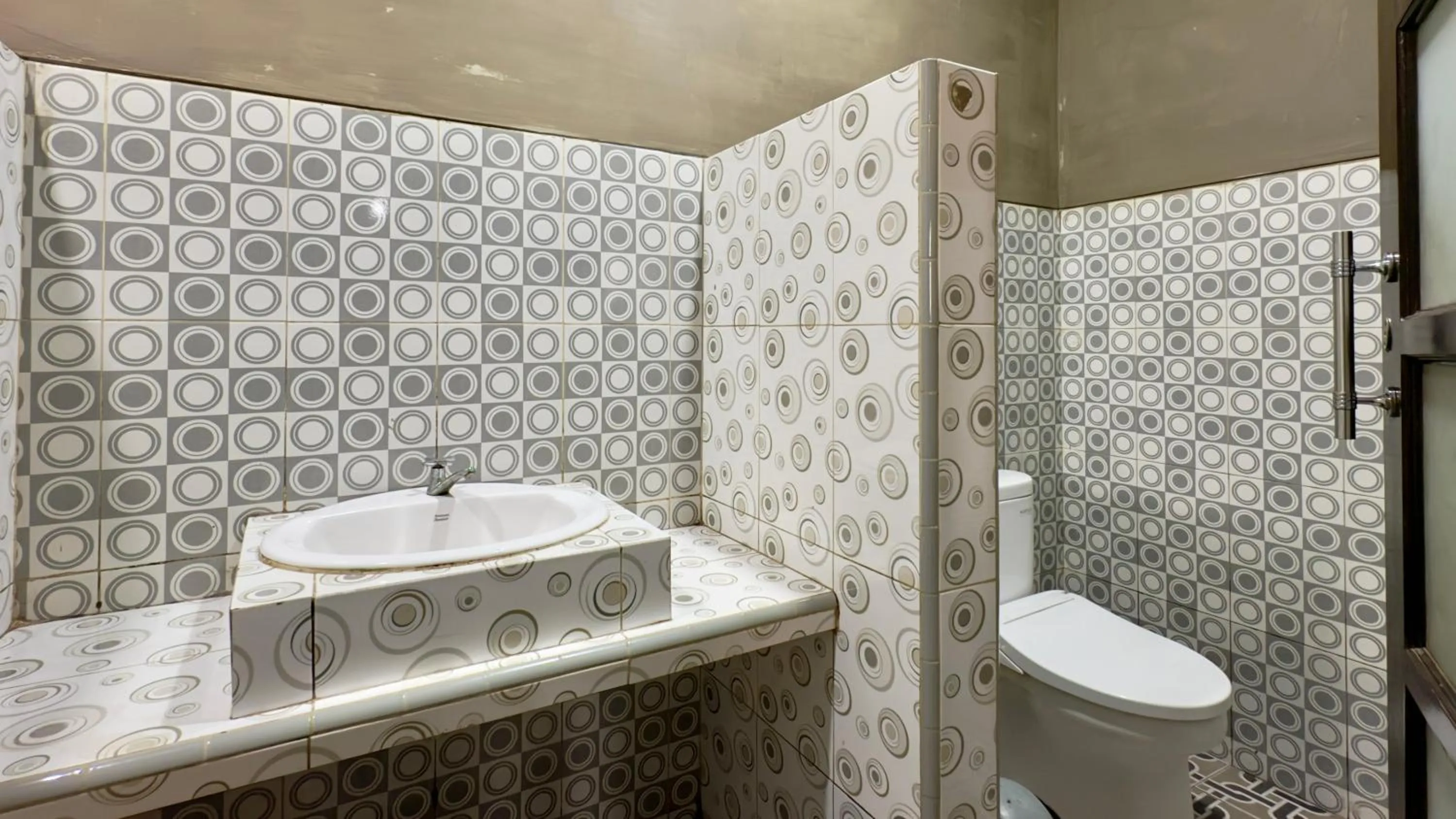 Bathroom in Sky View Bromo Guest House