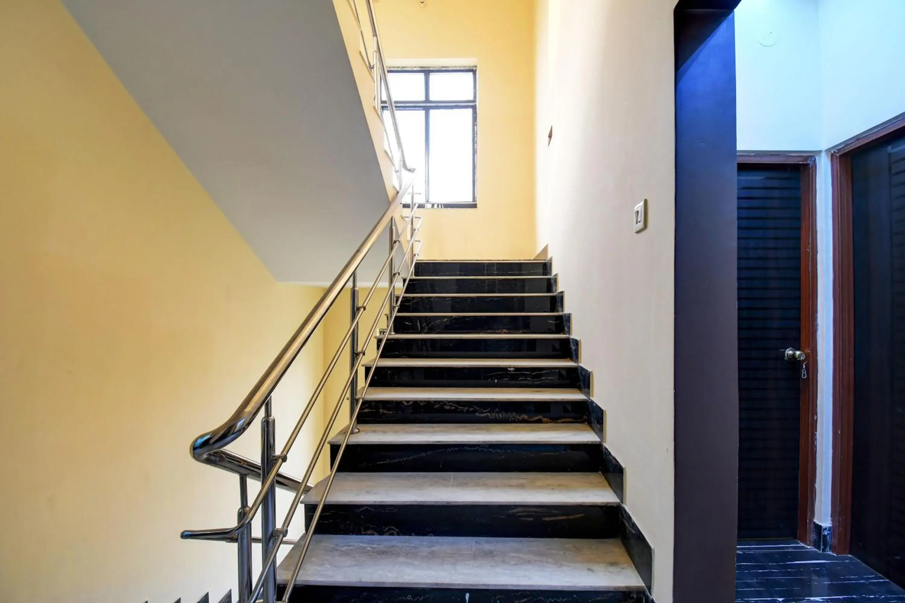 Lobby or reception in Hotel O Chilli Pepper Hotel and Restaurant Lobby or reception in Hotel O Chilli Pepper Hotel and Restaurant