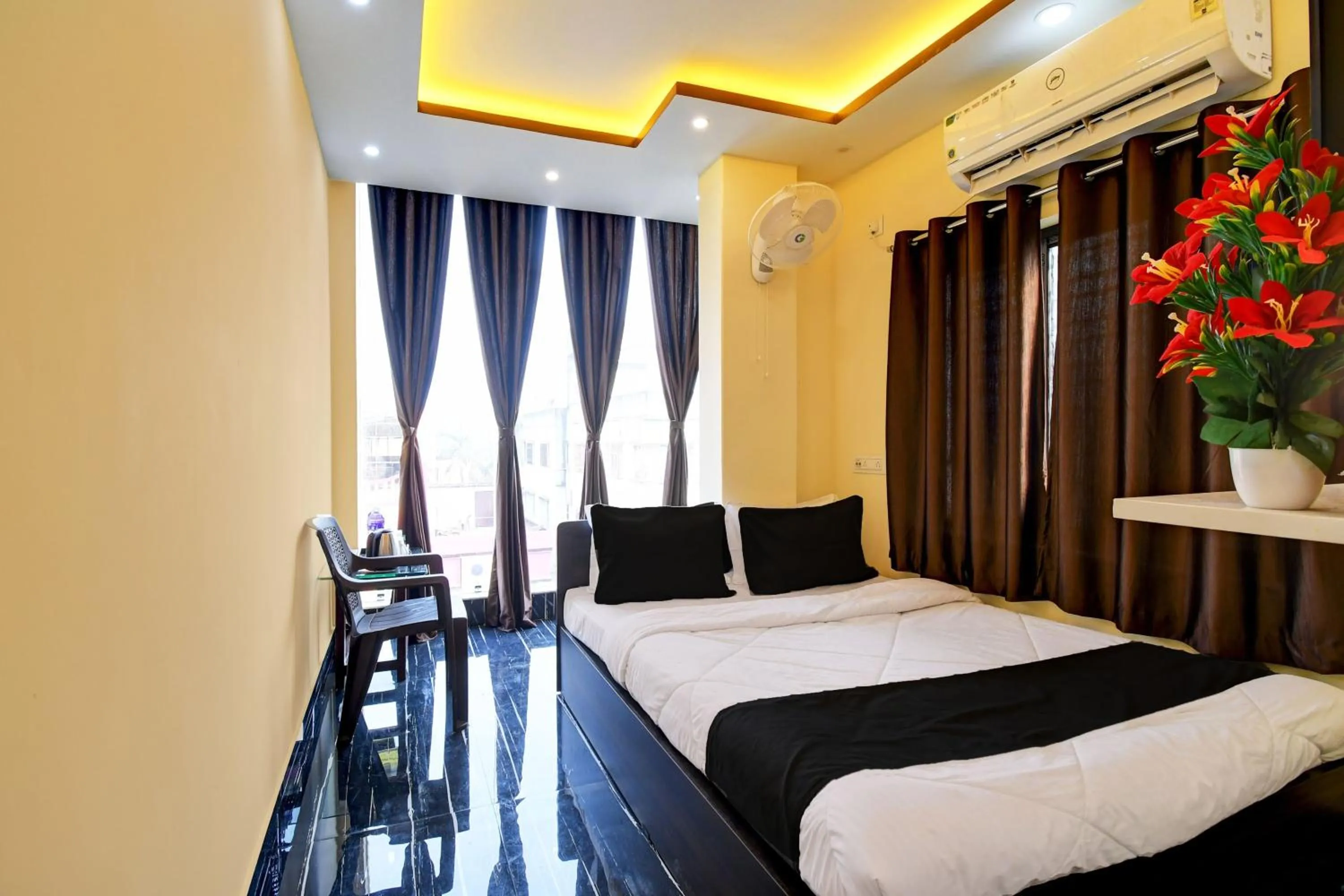 Bedroom, Bed in Hotel O Chilli Pepper Hotel and Restaurant