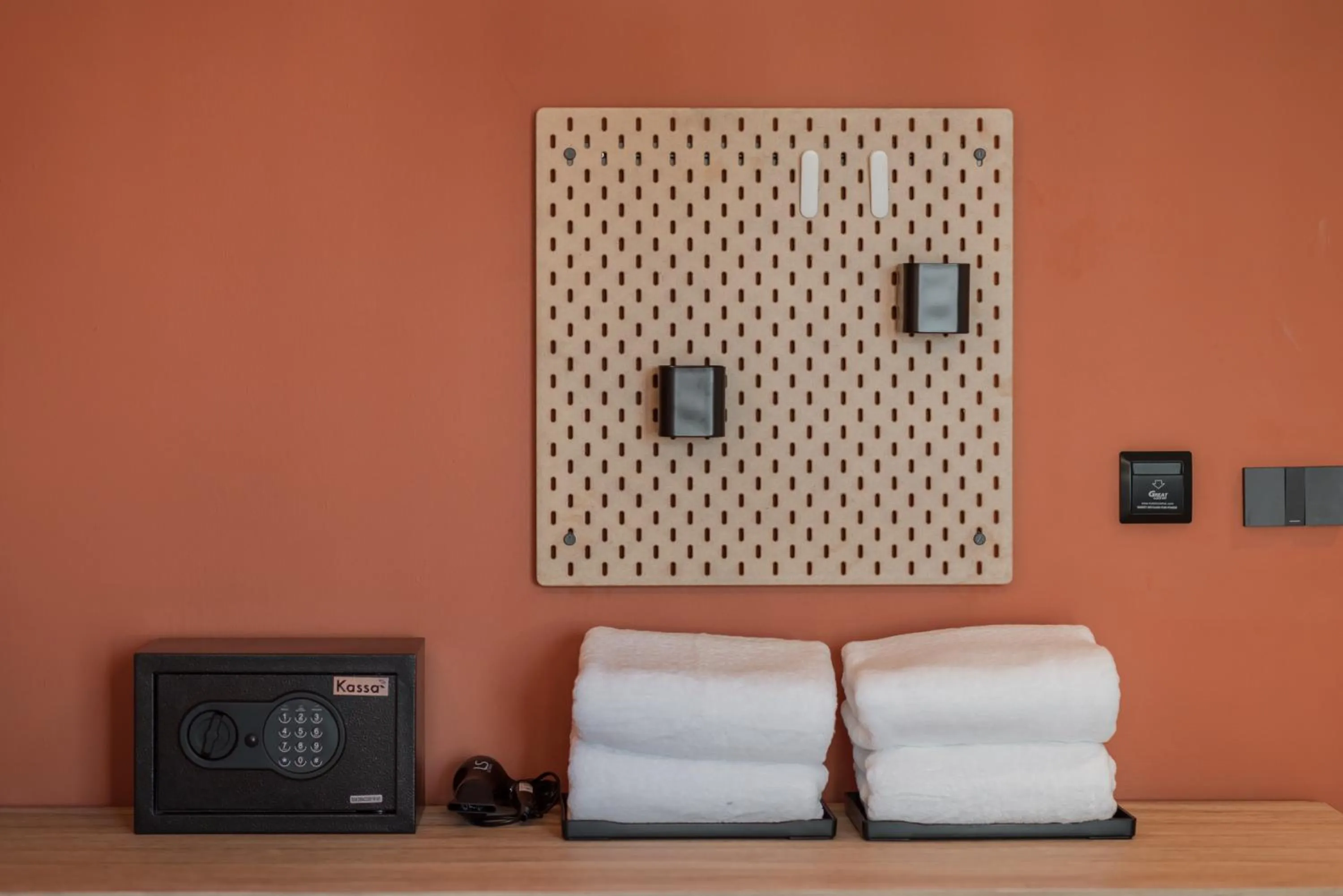 Blu Monkey Hub and Hotel Bangsaen