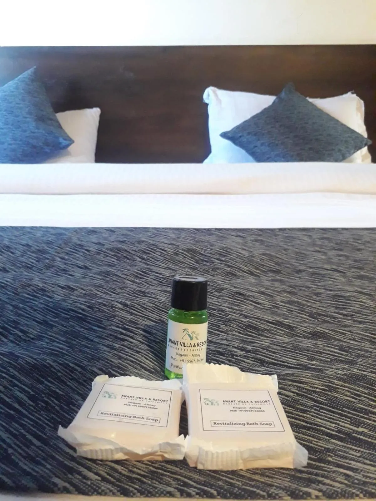 Bed in Anant Villa & Resorts