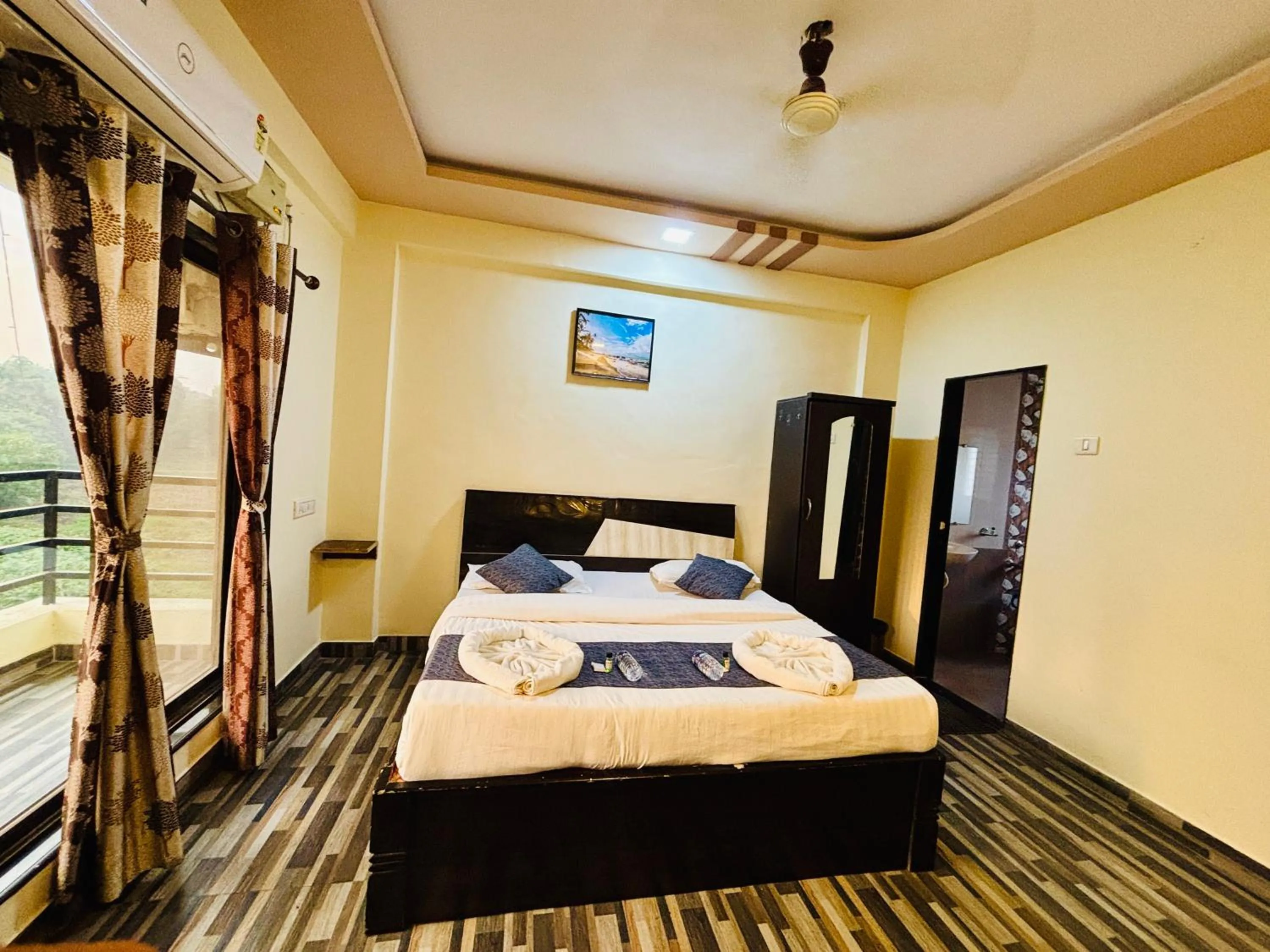 Bed in Anant Villa & Resorts