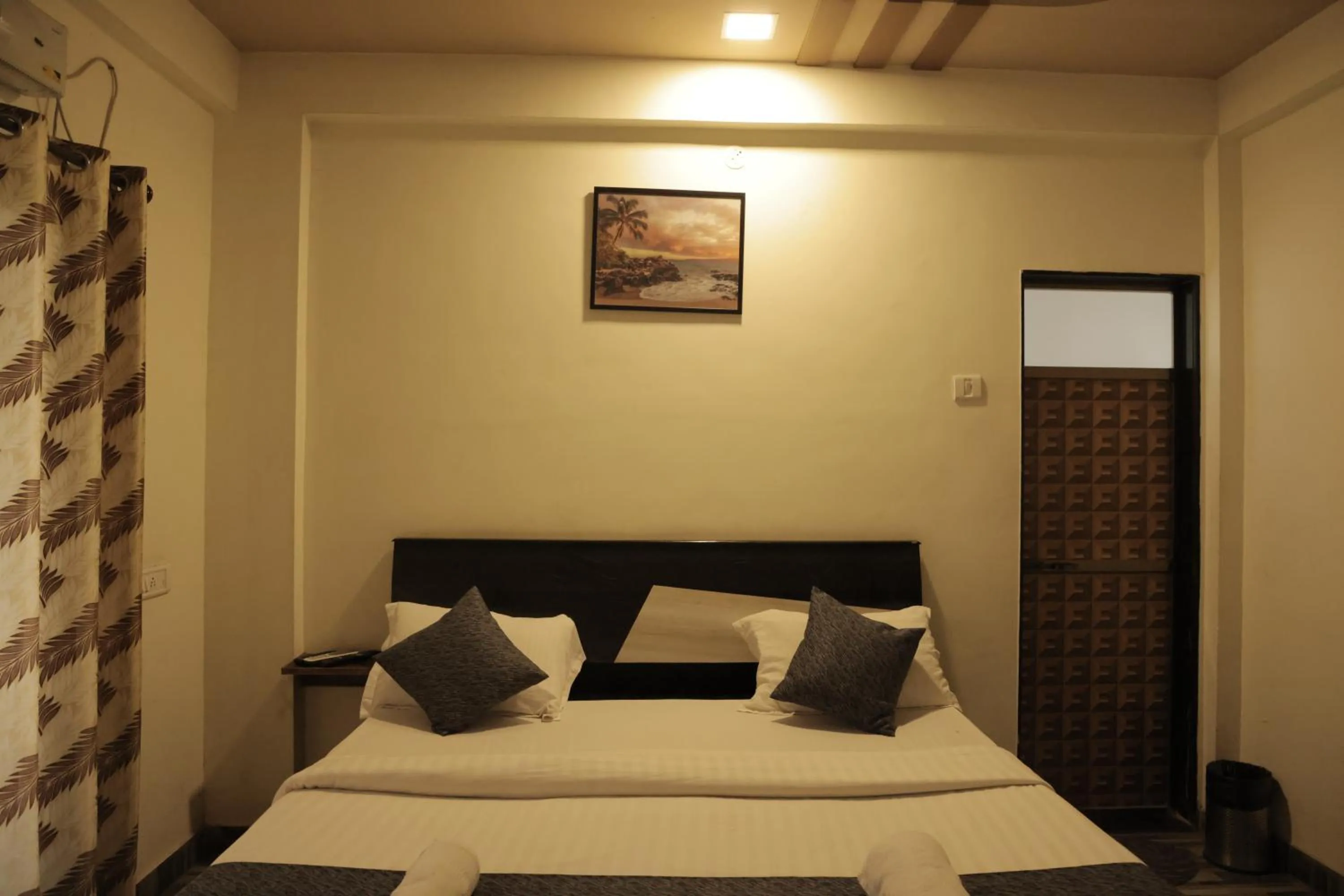 Bed in Anant Villa & Resorts