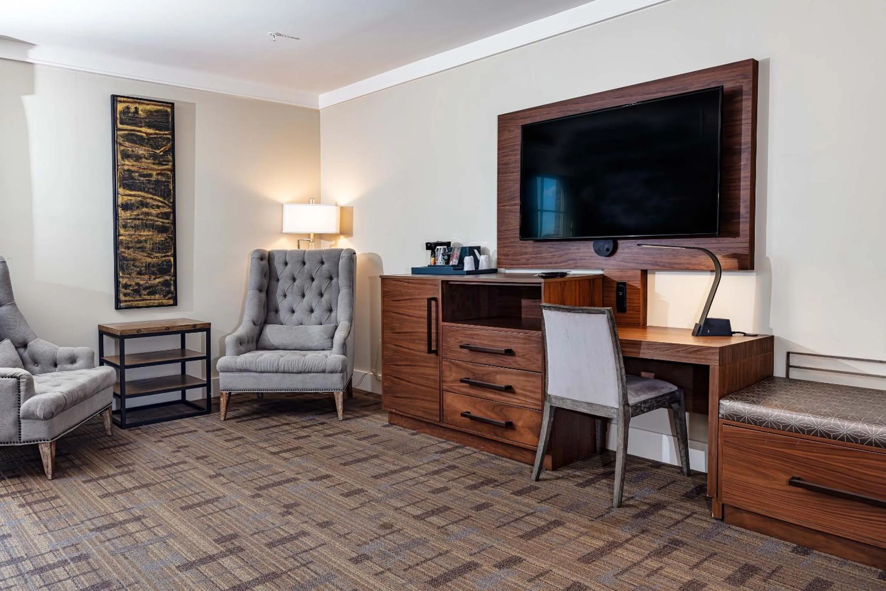 TV and multimedia in The Inn At The Crossroads