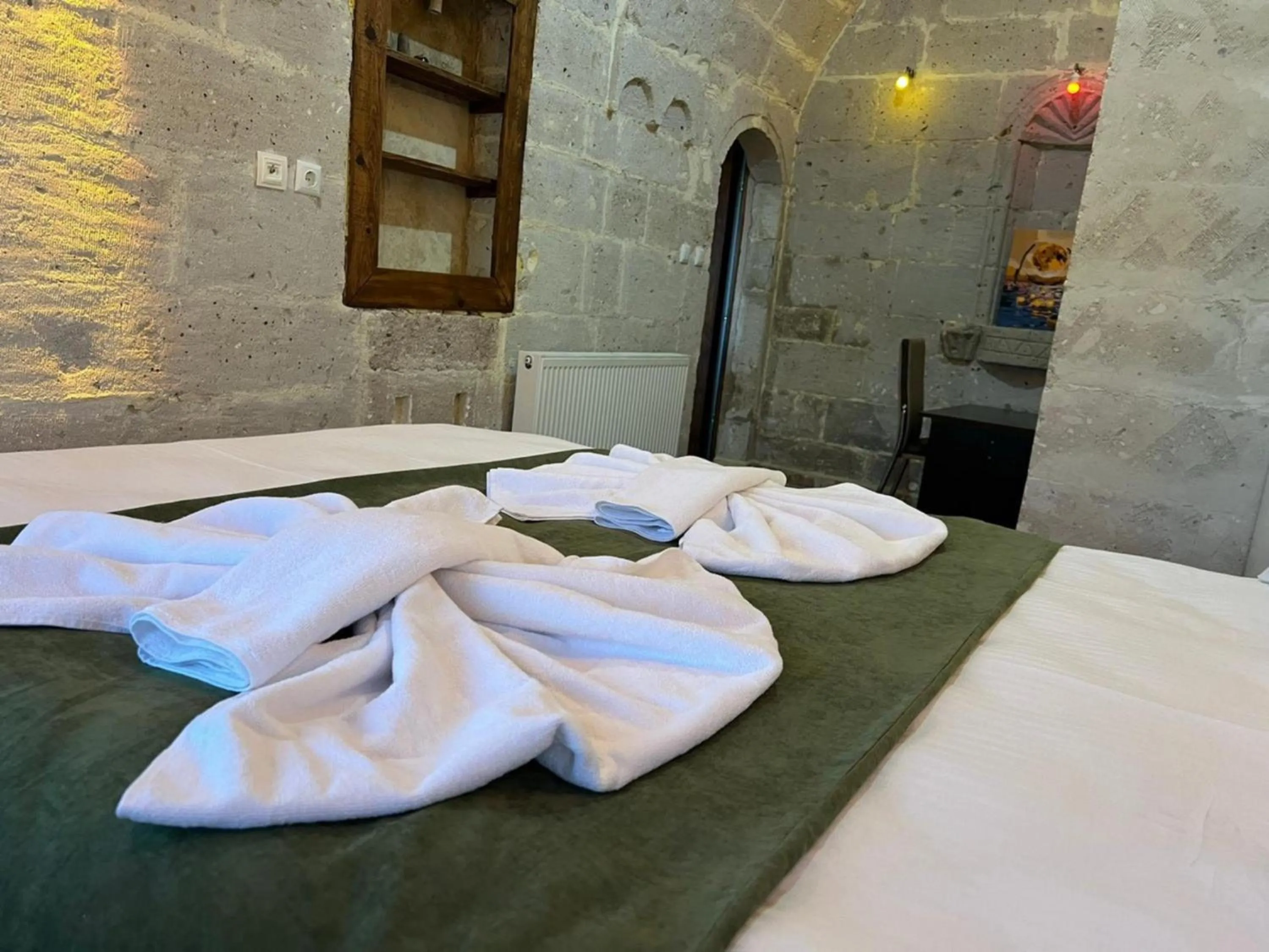 Bed in Yeşilöz inn Cave otel