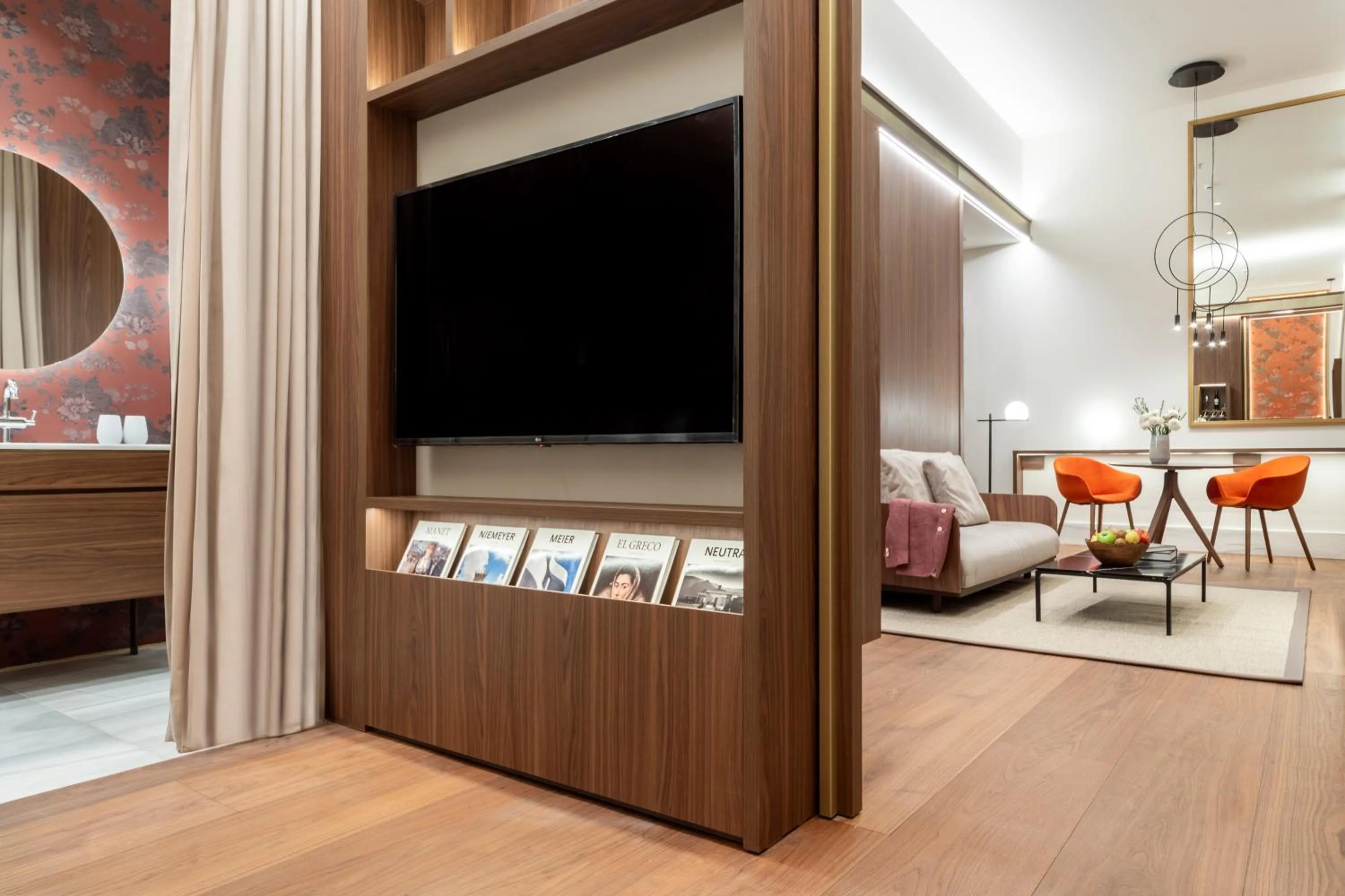 Communal lounge/ TV room in Palazzo Cordusio Gran Melia - The Leading Hotels of the World