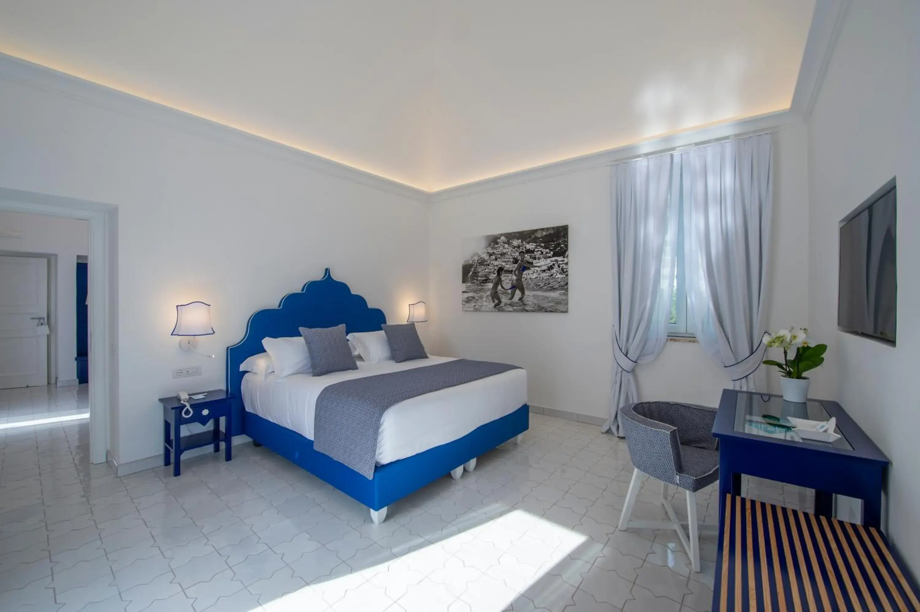 Deluxe Double or Twin Room with Sea View in Villa Francesco Luxury Suites Deluxe Double or Twin Room with Sea View in Villa Francesco Luxury Suites
