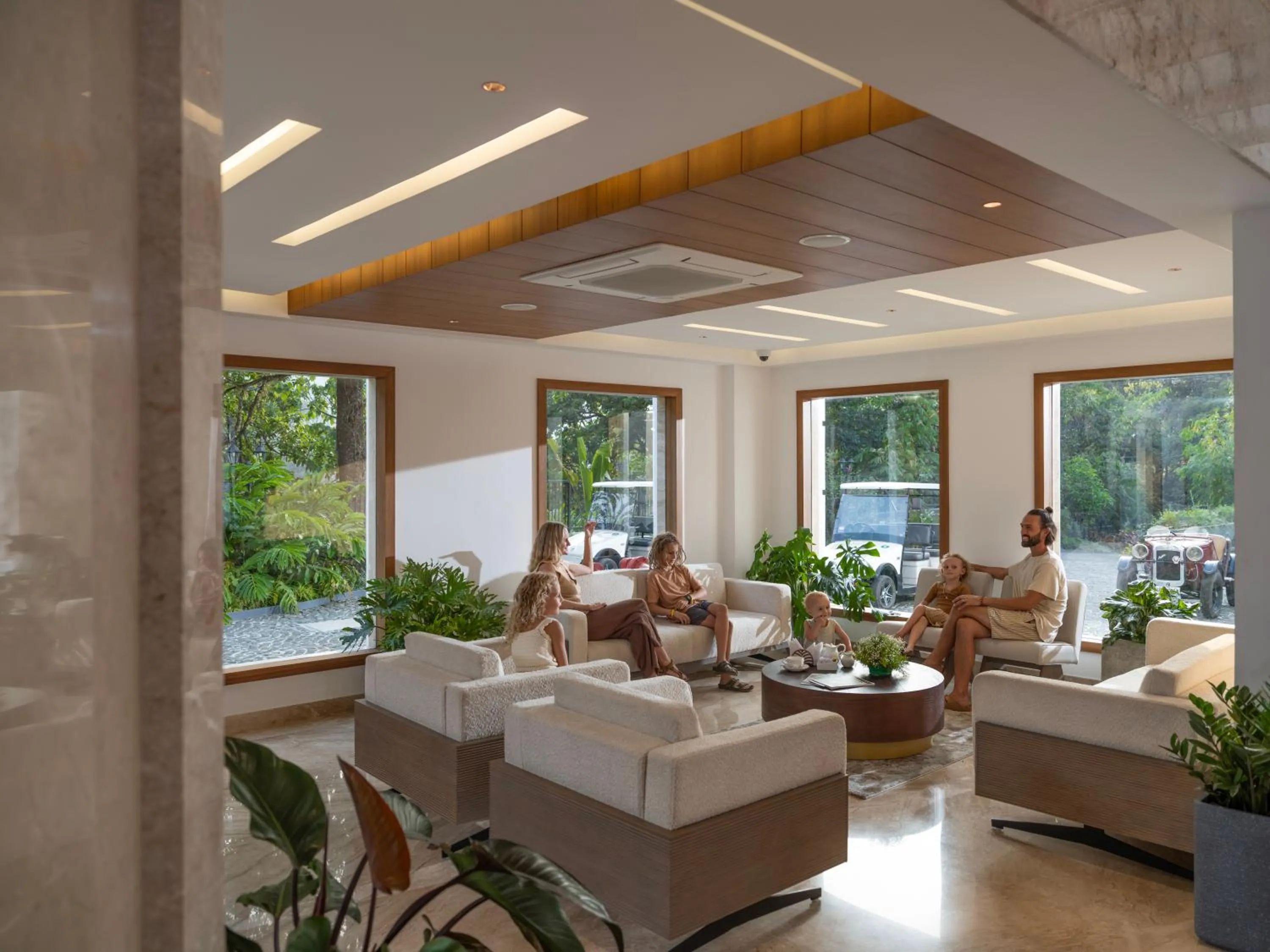 Lobby or reception in The Grand Cliff Resort Munnar