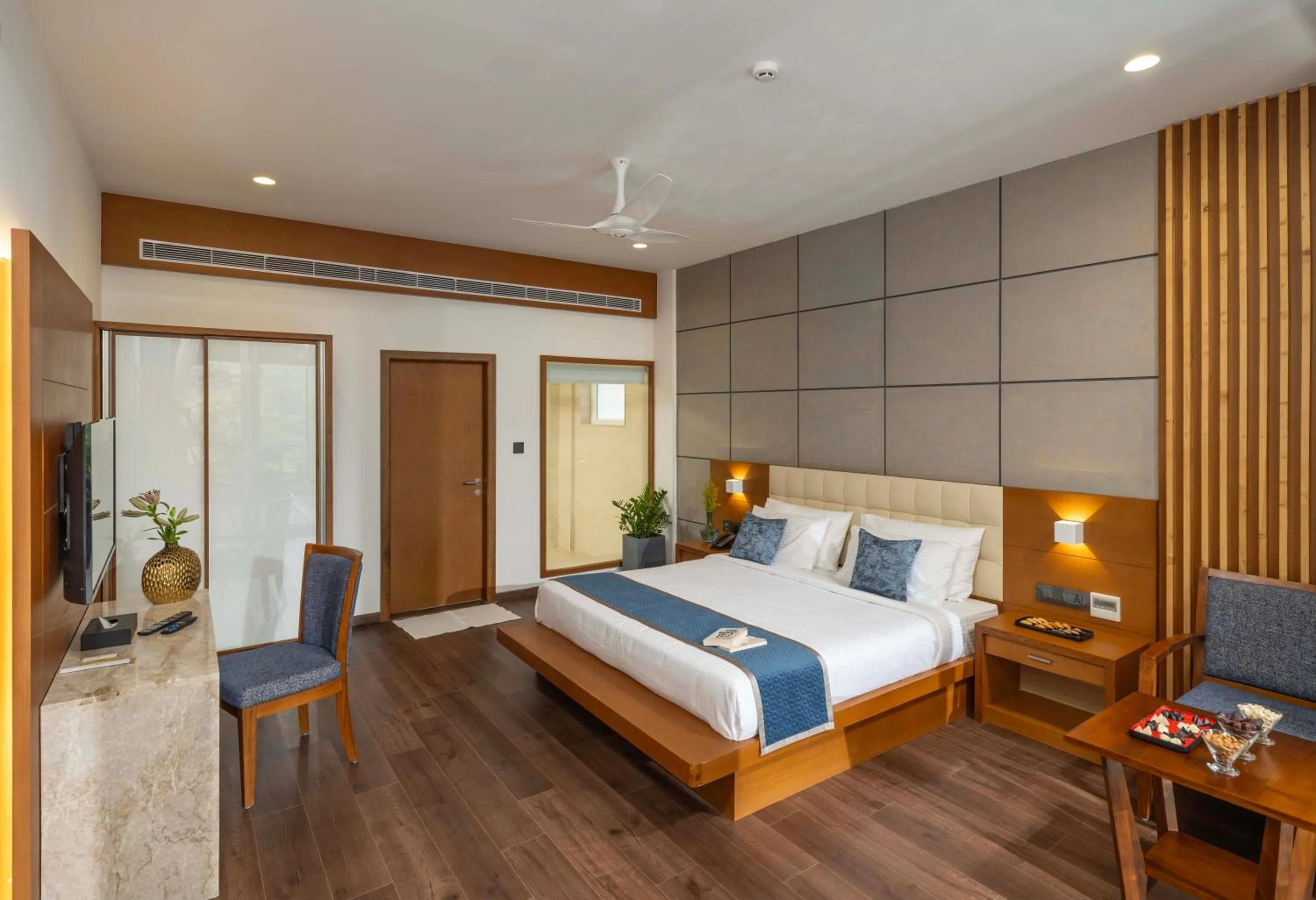 Bedroom, Bed in The Grand Cliff Resort Munnar