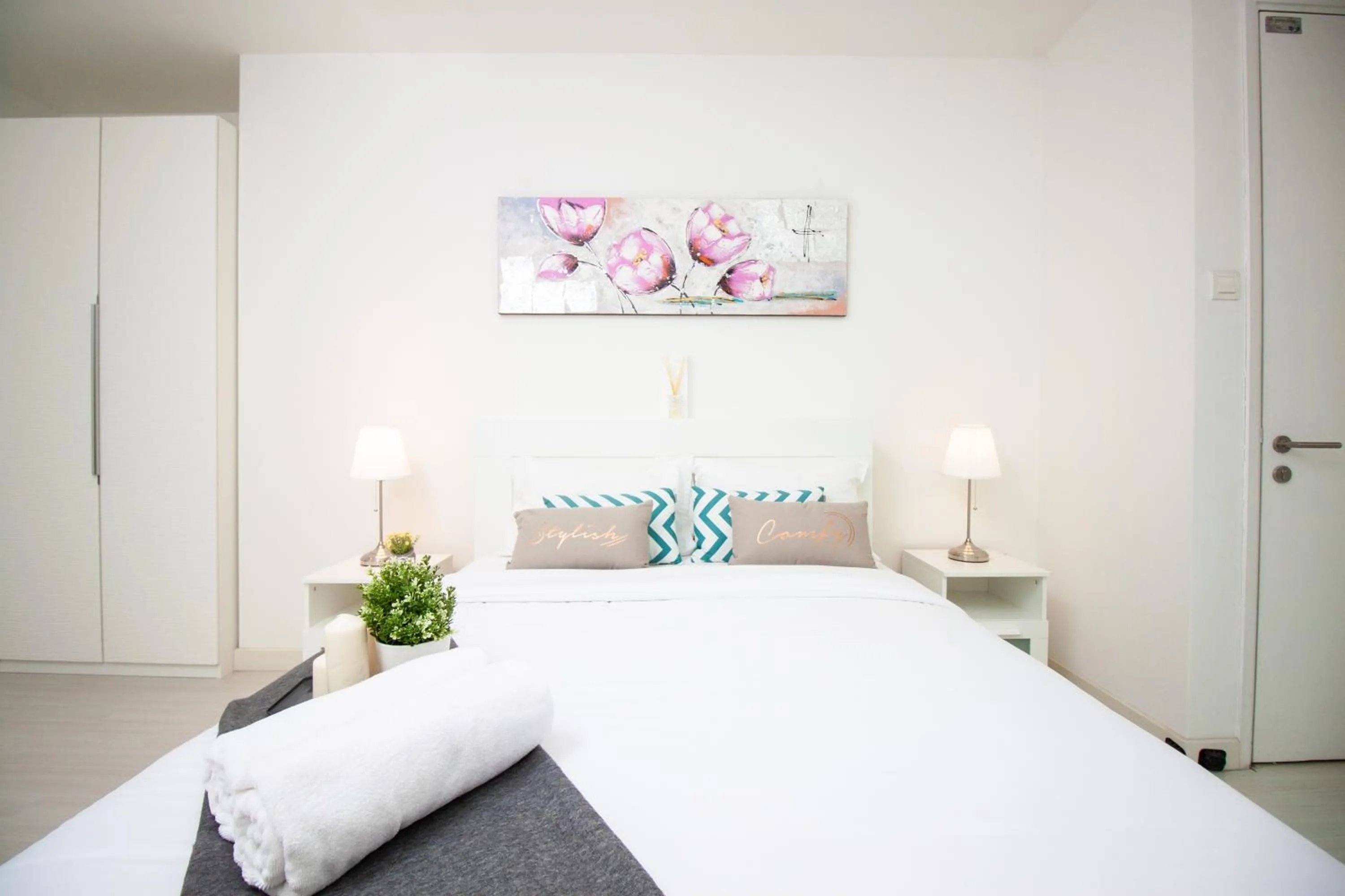 Bedroom, Bed in Binjai 8 by Plush
