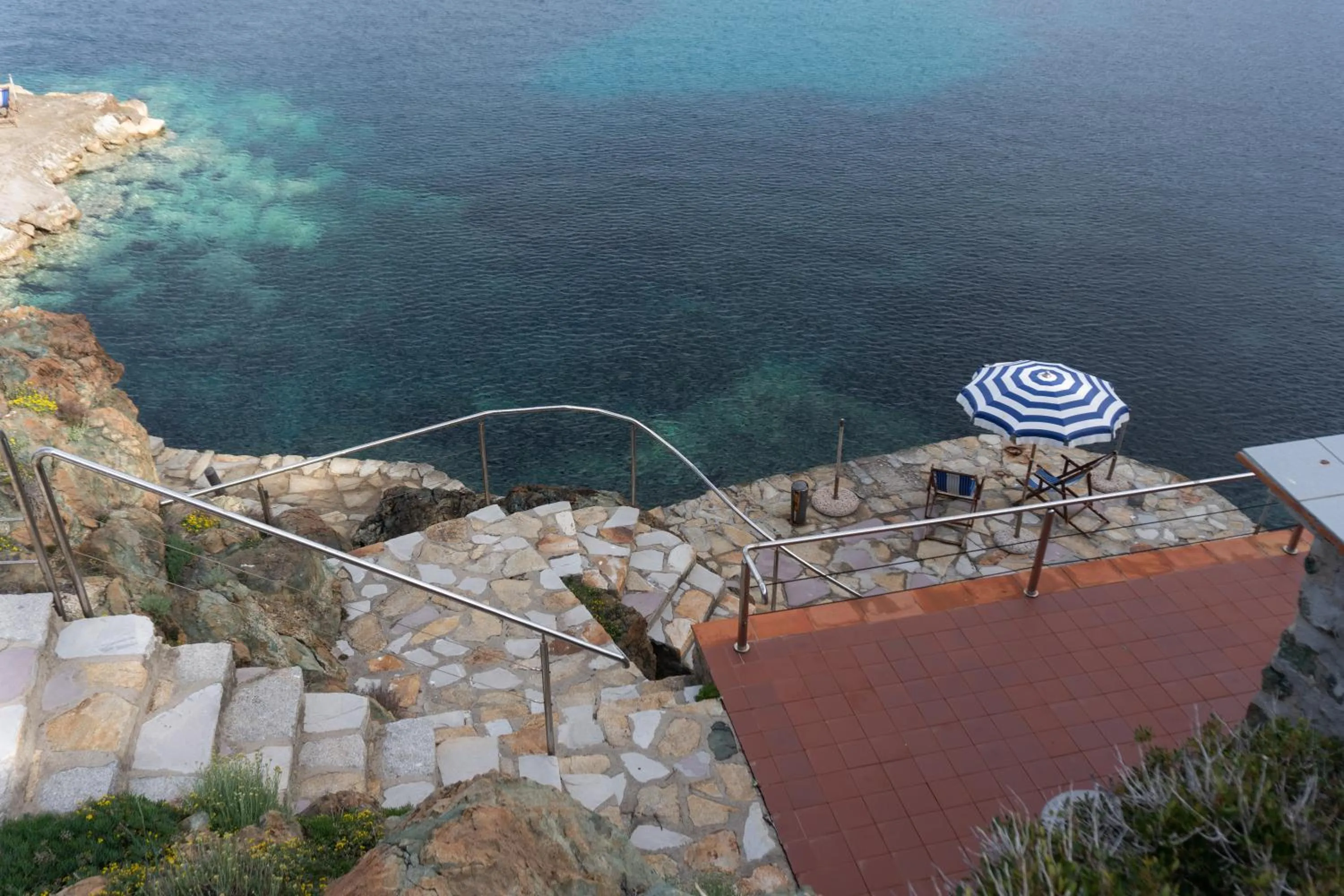 Beach in Residence Intur