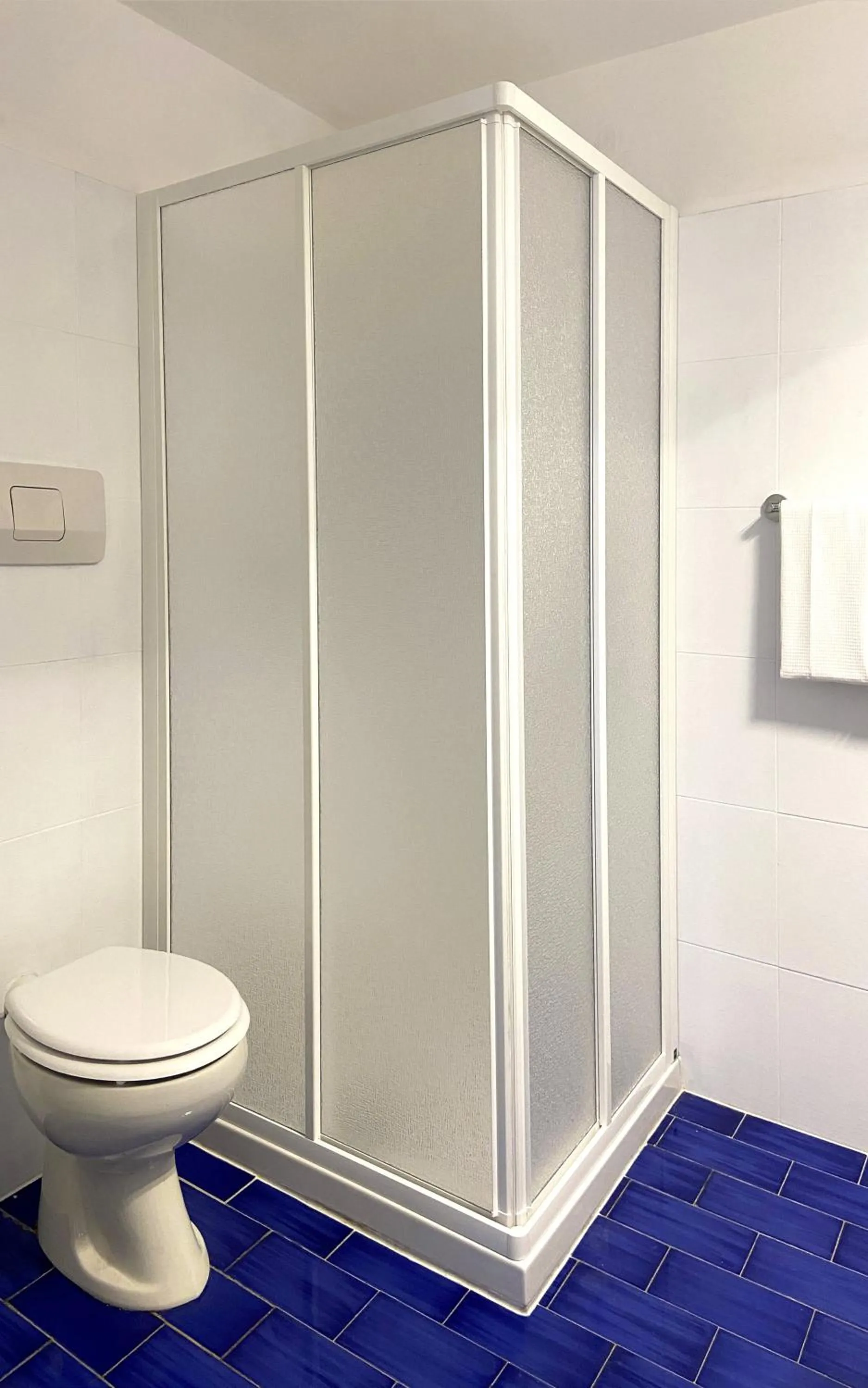 Shower in Residence Intur