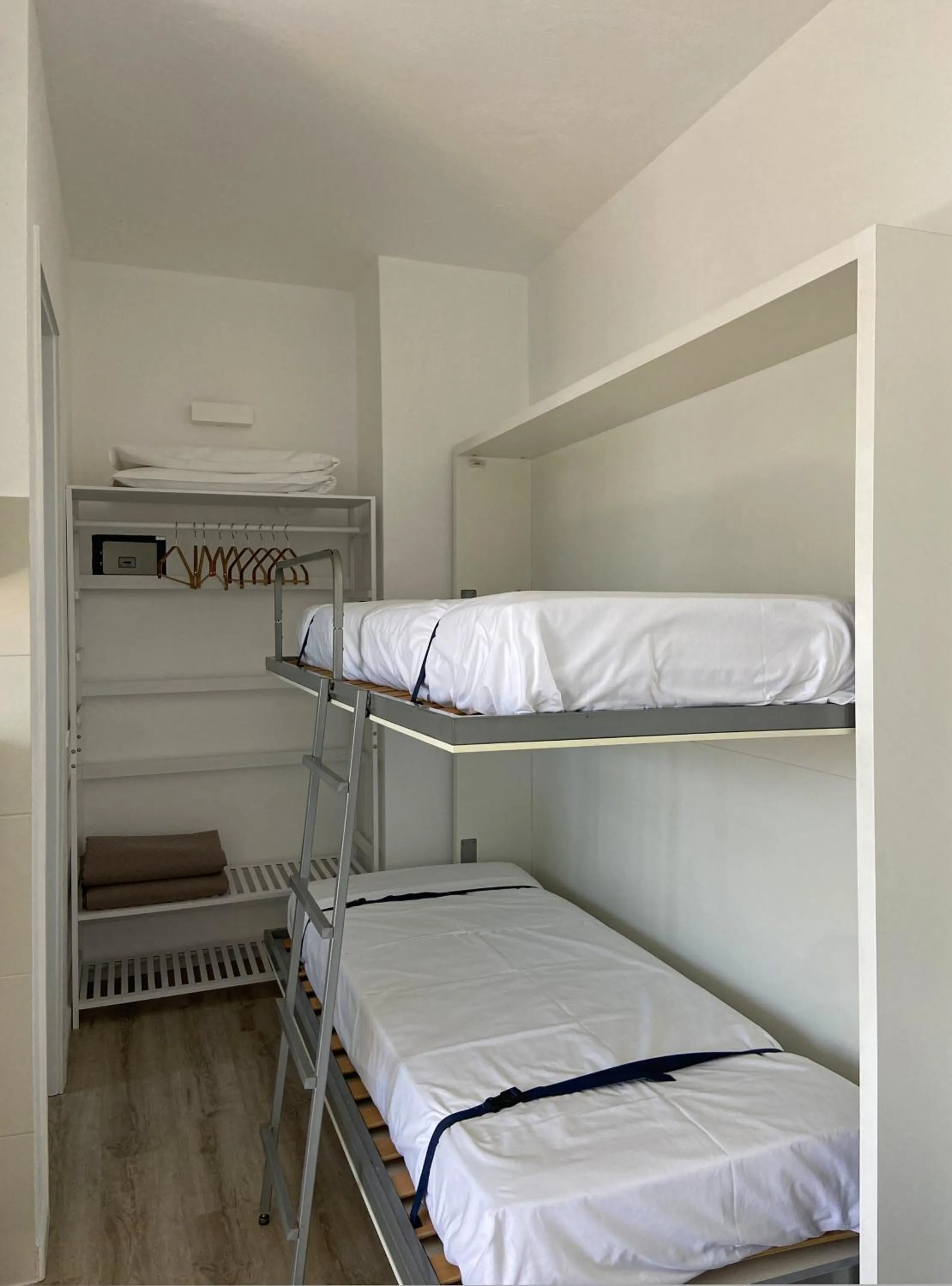 Bed in Residence Intur