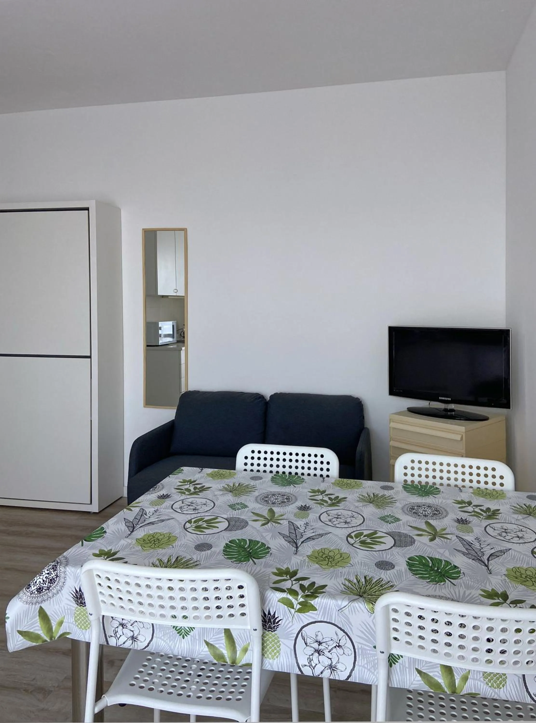 Bed in Residence Intur