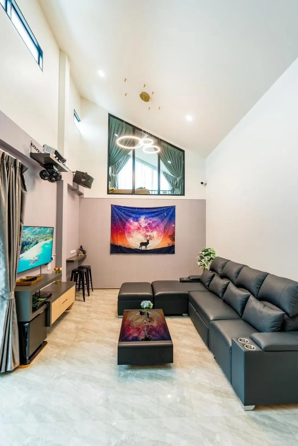 Living room in 58/20 Pool Villa