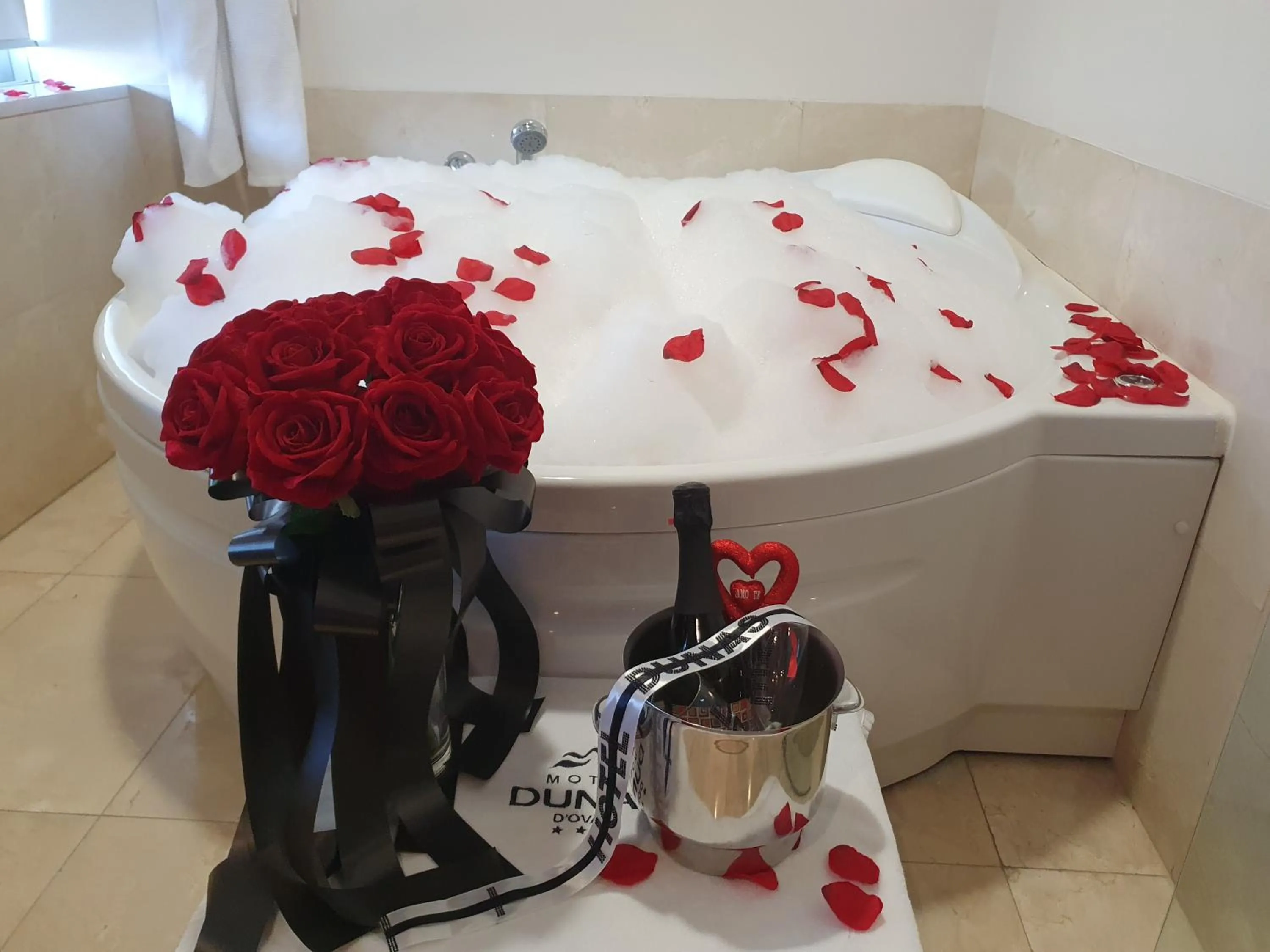 Bath in Hotel Dunas d'Ovar