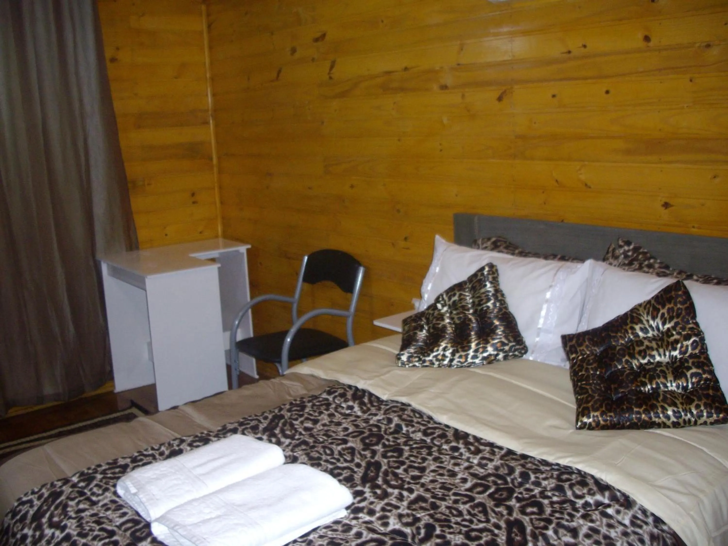 Bedroom, Bed in Pousada Cristal Serra