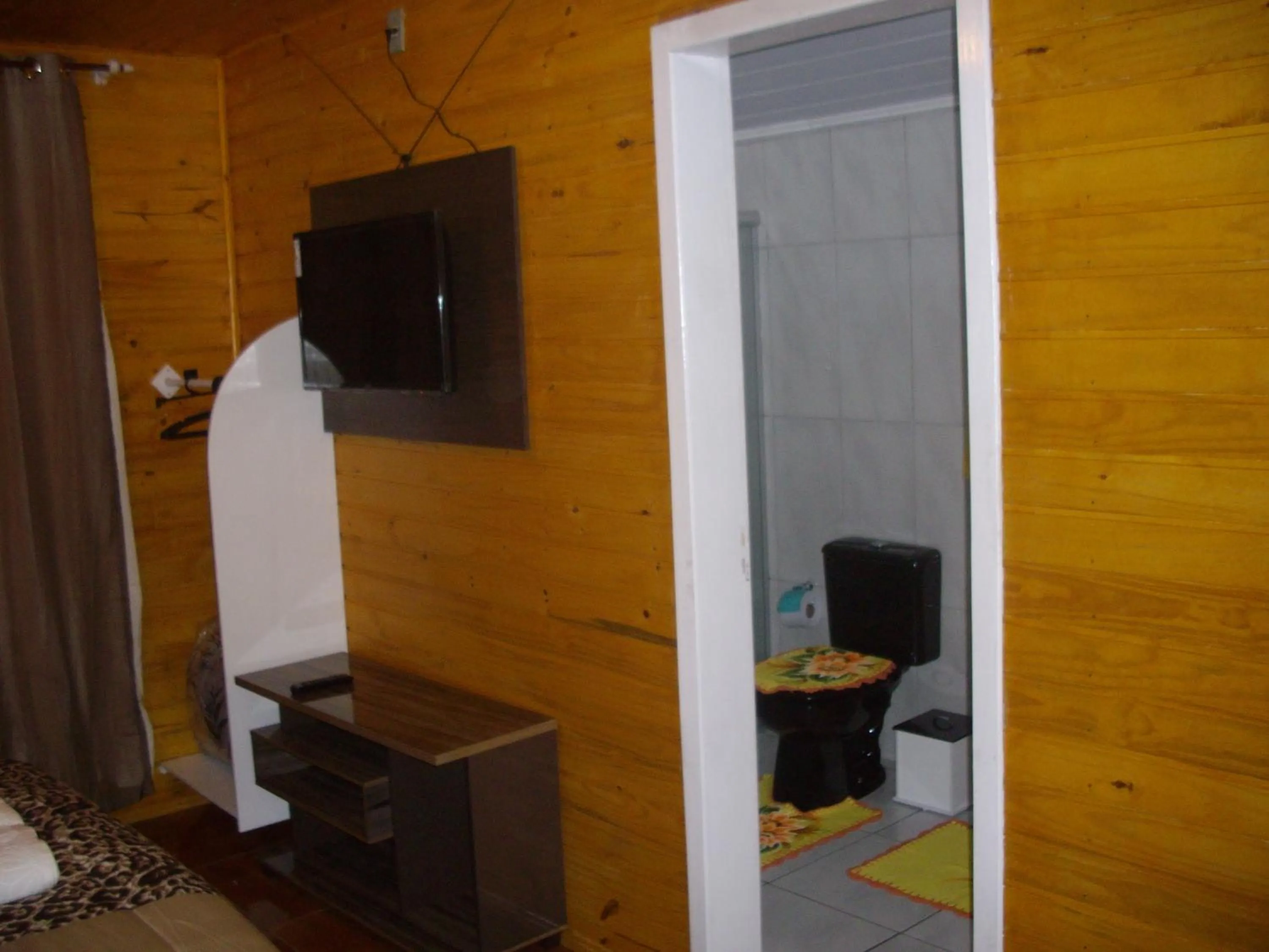 TV and multimedia in Pousada Cristal Serra