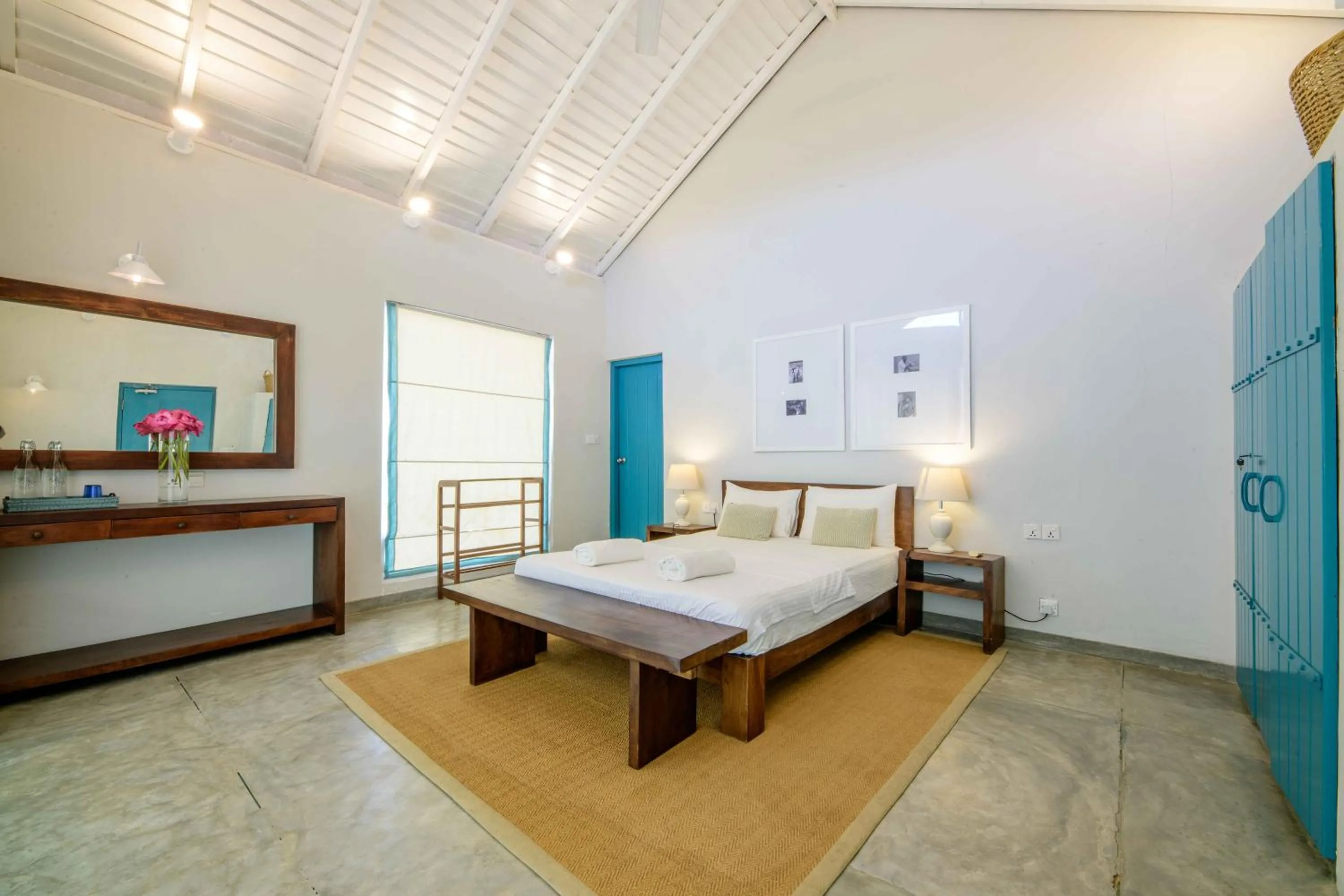 Bedroom, Bed in Bedrock Beach Villas