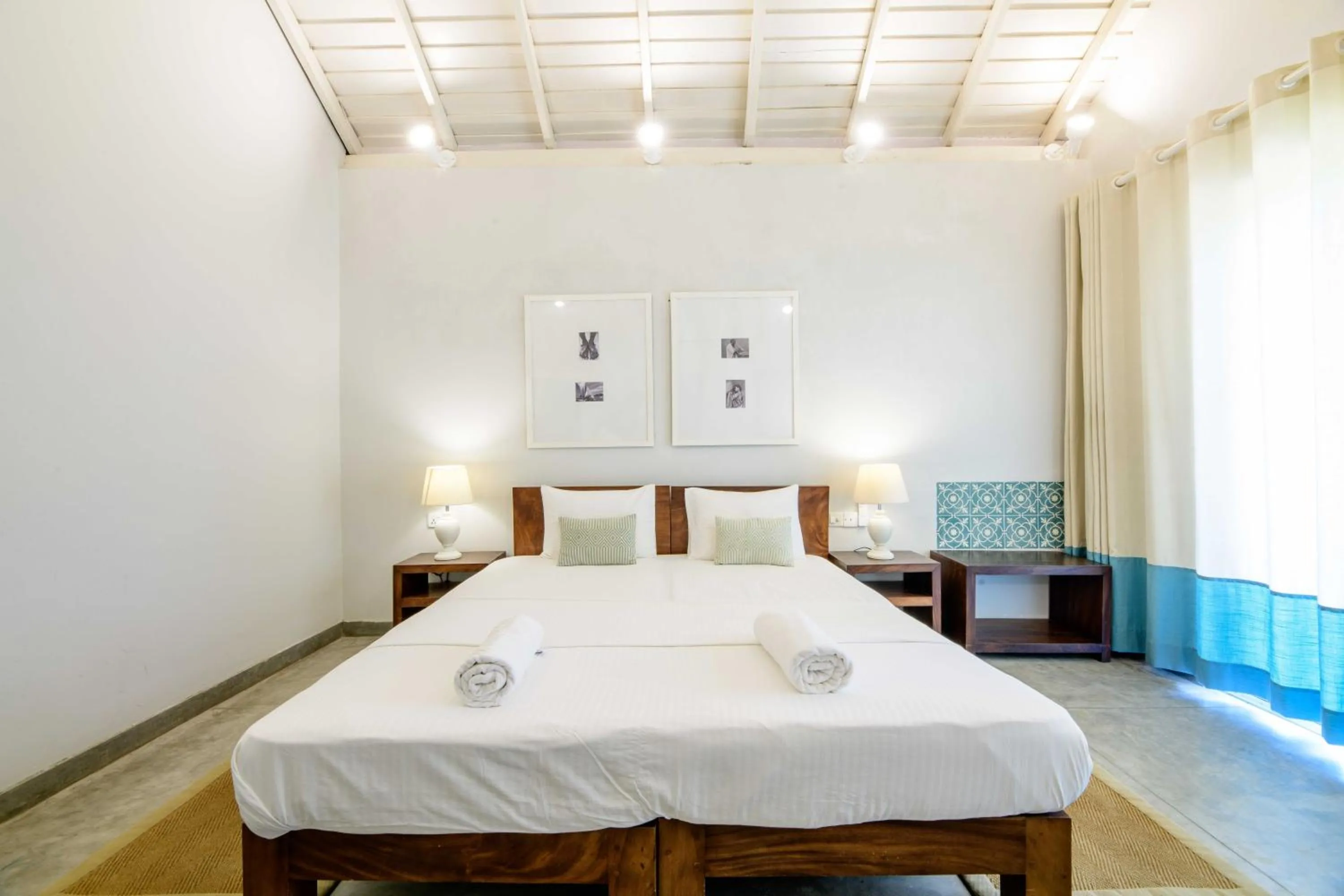 Bedroom, Bed in Bedrock Beach Villas