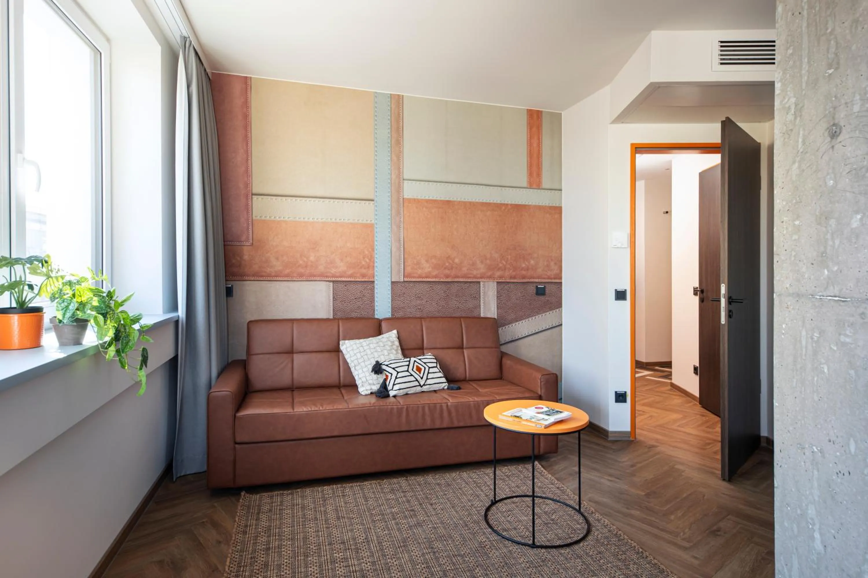 Seating area in LOGINN Hotel Offenbach