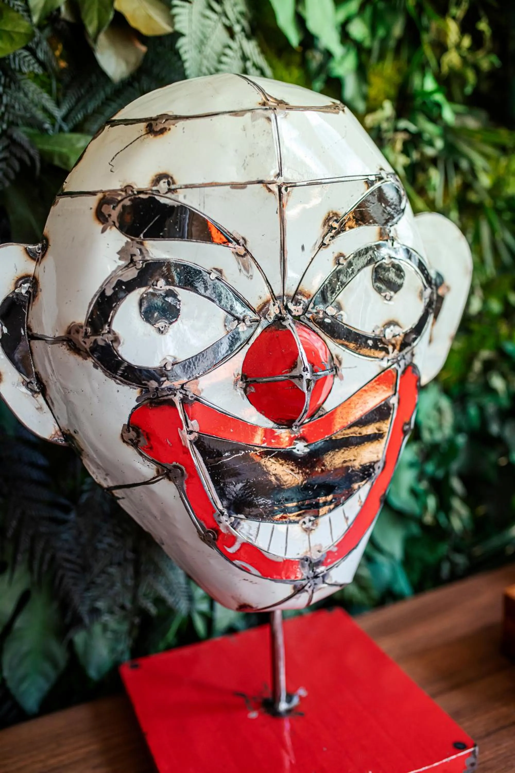 Decorative detail in LOGINN Hotel Offenbach