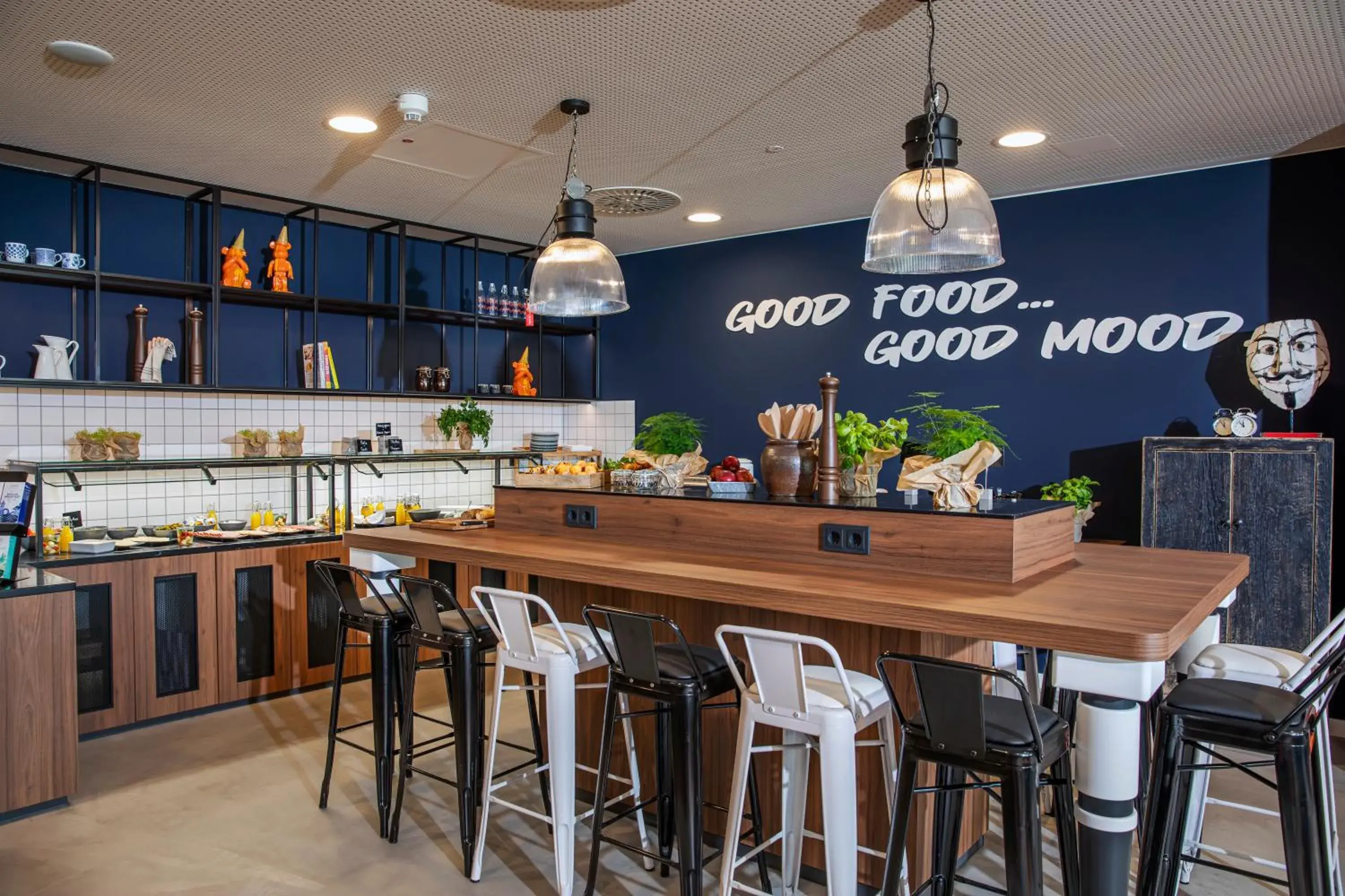 Breakfast in LOGINN Hotel Offenbach Breakfast in LOGINN Hotel Offenbach