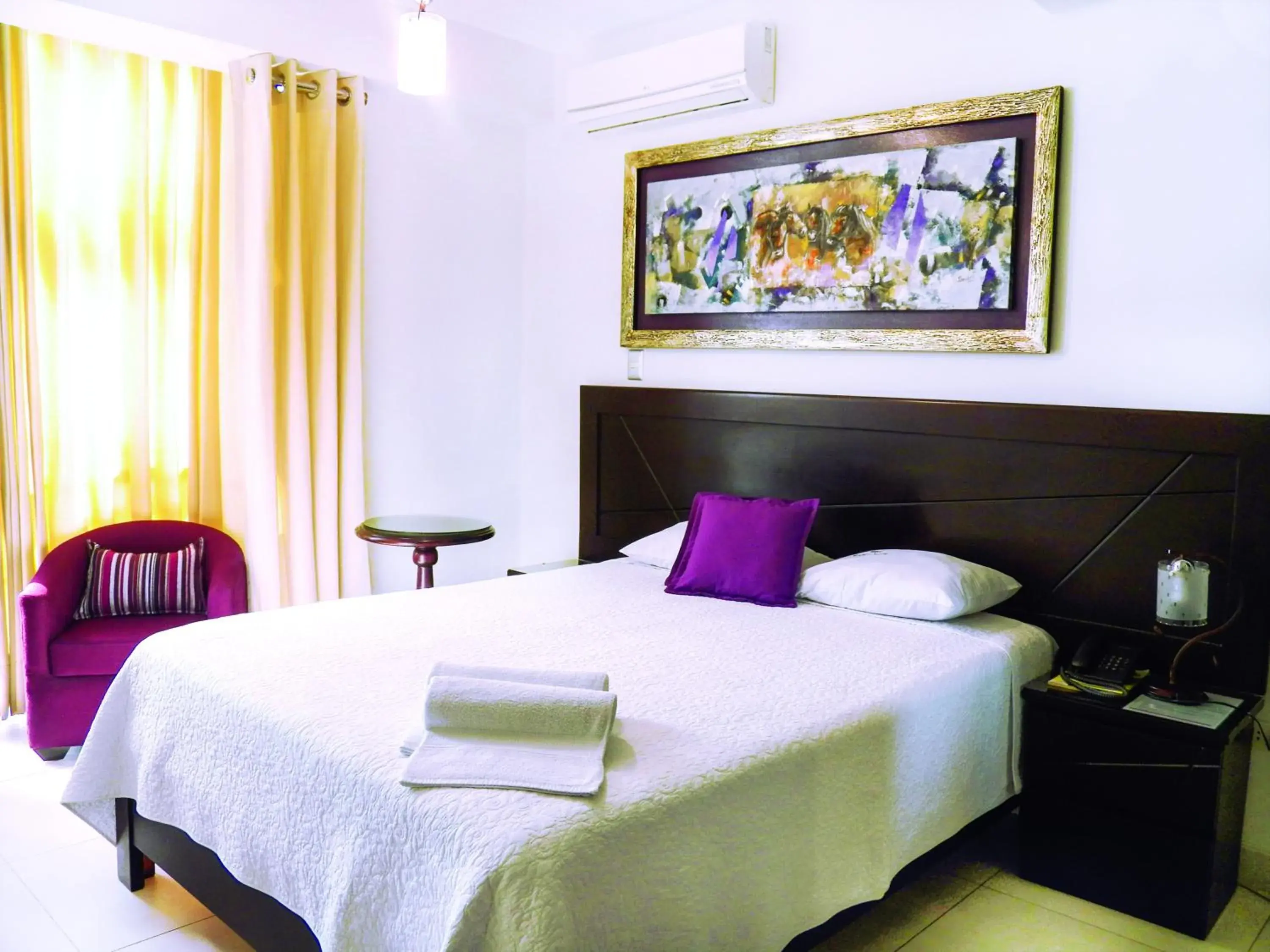 Deluxe Room - single occupancy in Cacique Hotel Deluxe Room - single occupancy in Cacique Hotel