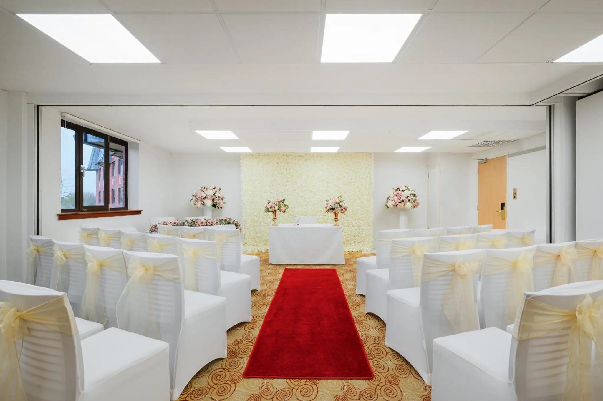 Meeting/conference room in Holiday Inn Northampton by IHG