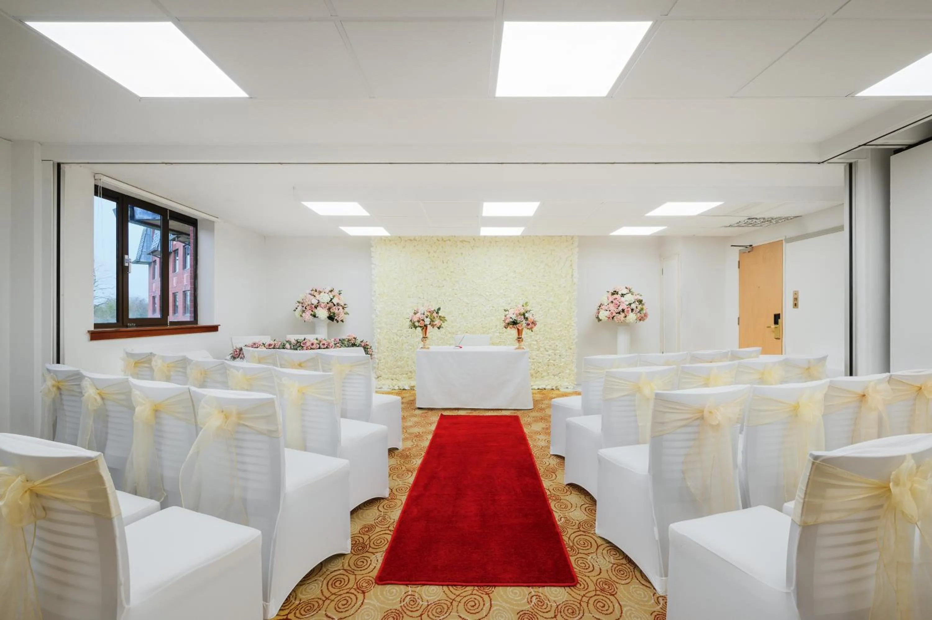 Banquet/Function facilities in Holiday Inn Northampton by IHG