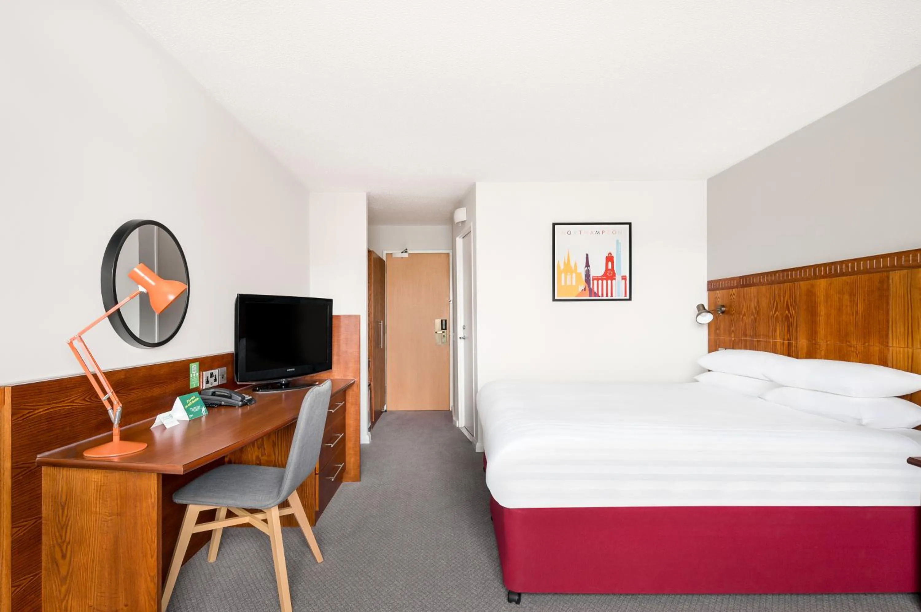 Bed in Holiday Inn Northampton by IHG