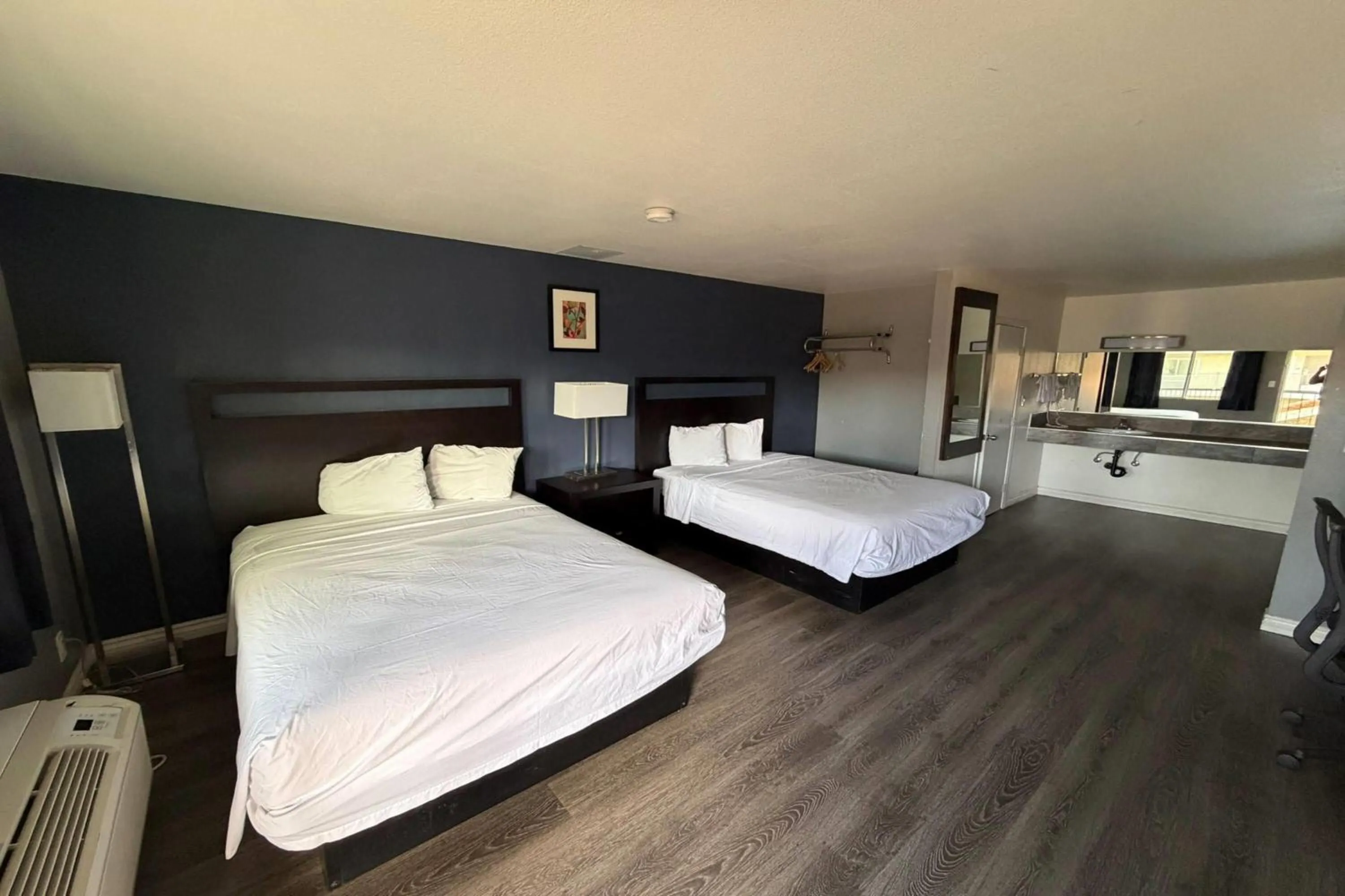 Photo of the whole room, Bed in Travelodge by Wyndham Hemet CA