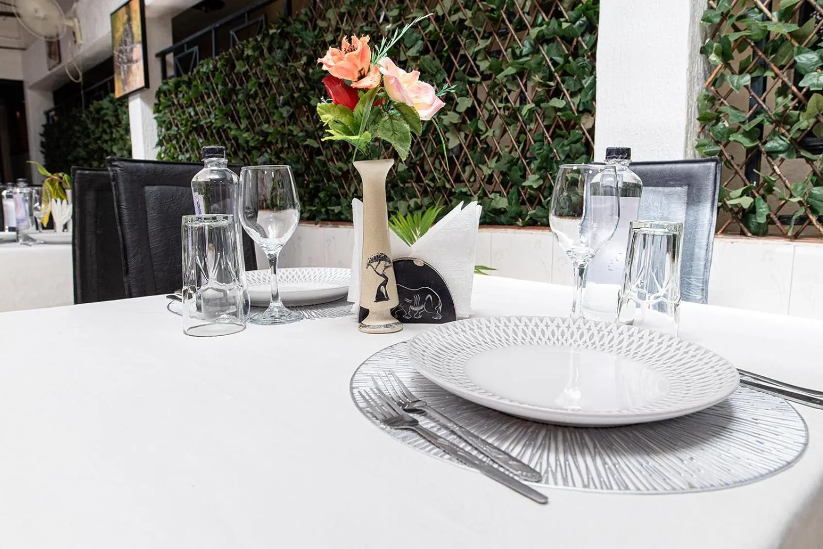 Restaurant/Places to Eat in The Stand Leisure Hotel