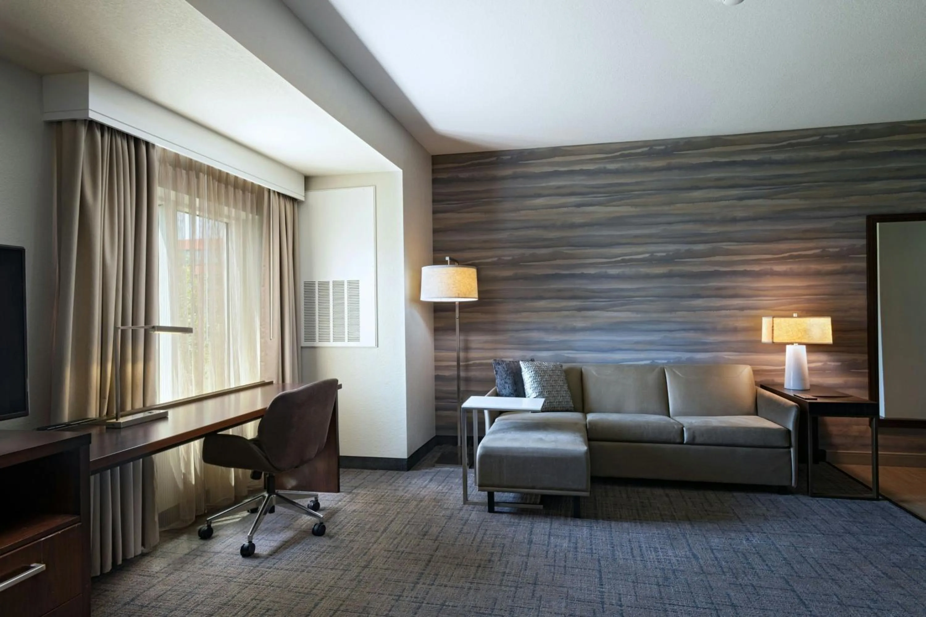 Living room in Residence Inn by Marriott Omaha Aksarben Village