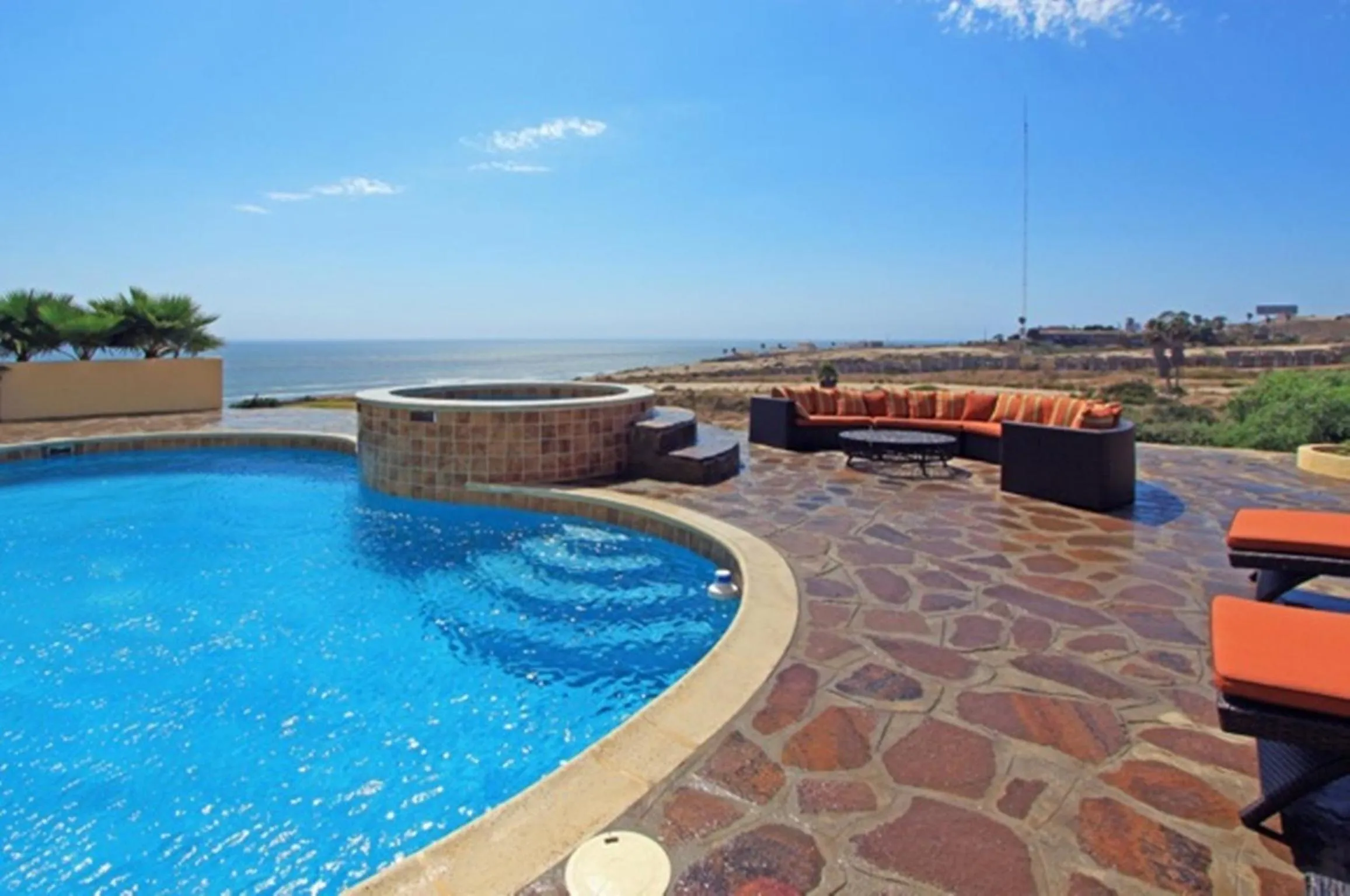 Swimming pool in Vista Hermosa Resort and Spa