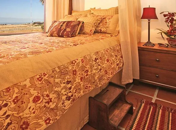 Bed in Vista Hermosa Resort and Spa