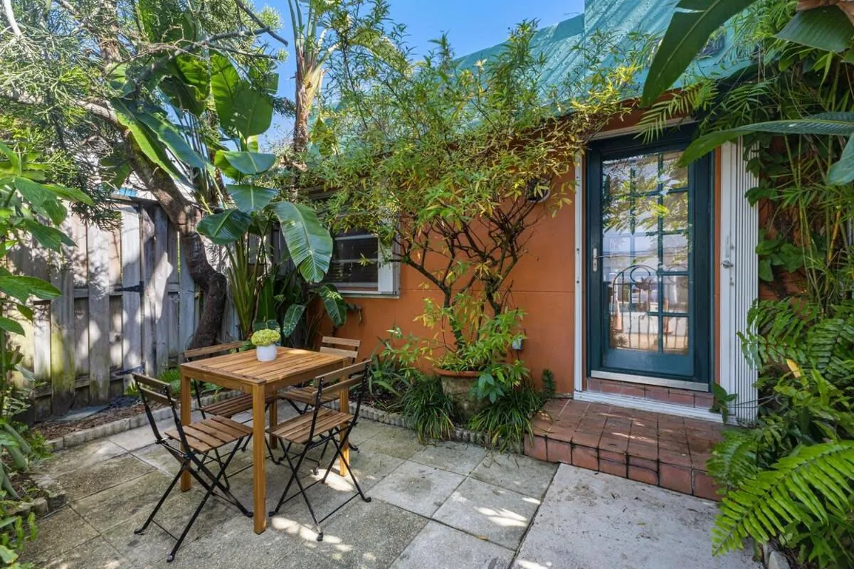 Welcoming Airbnb Walkig distance to Las Olas Blvd