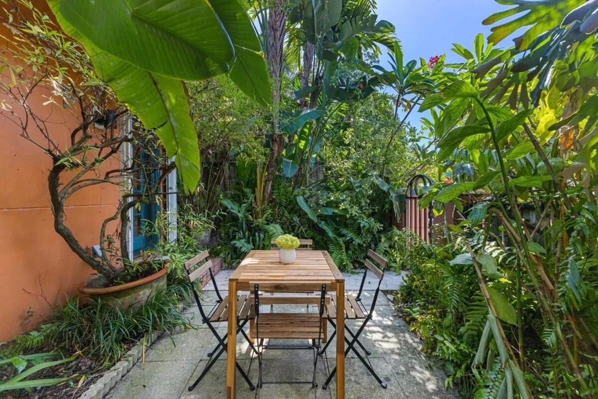 Welcoming Airbnb Walkig distance to Las Olas Blvd