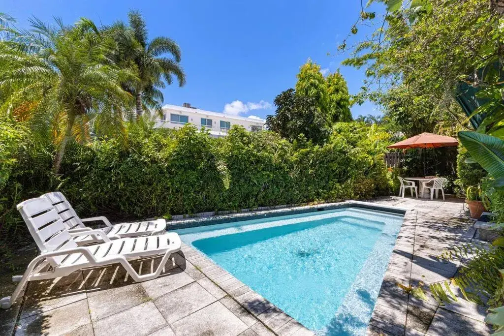 Beautiful Apt in Victoria Park (Las Olas Blvd) Beautiful Apt in Victoria Park (Las Olas Blvd)