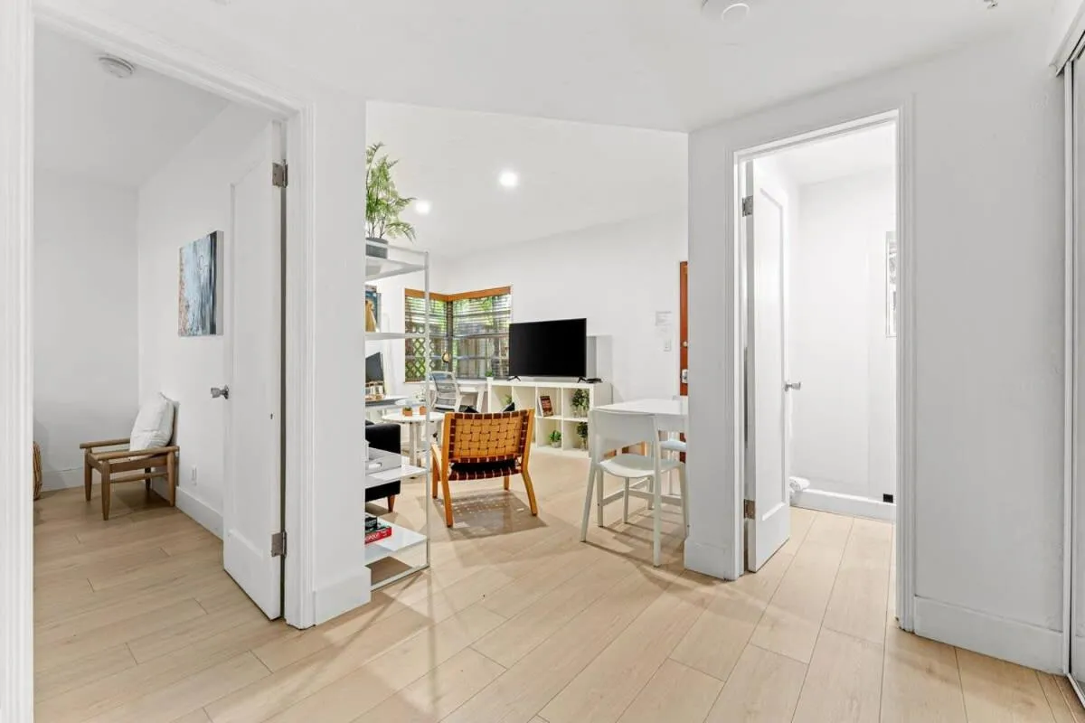 Beautiful Apt in Victoria Park (Las Olas Blvd)