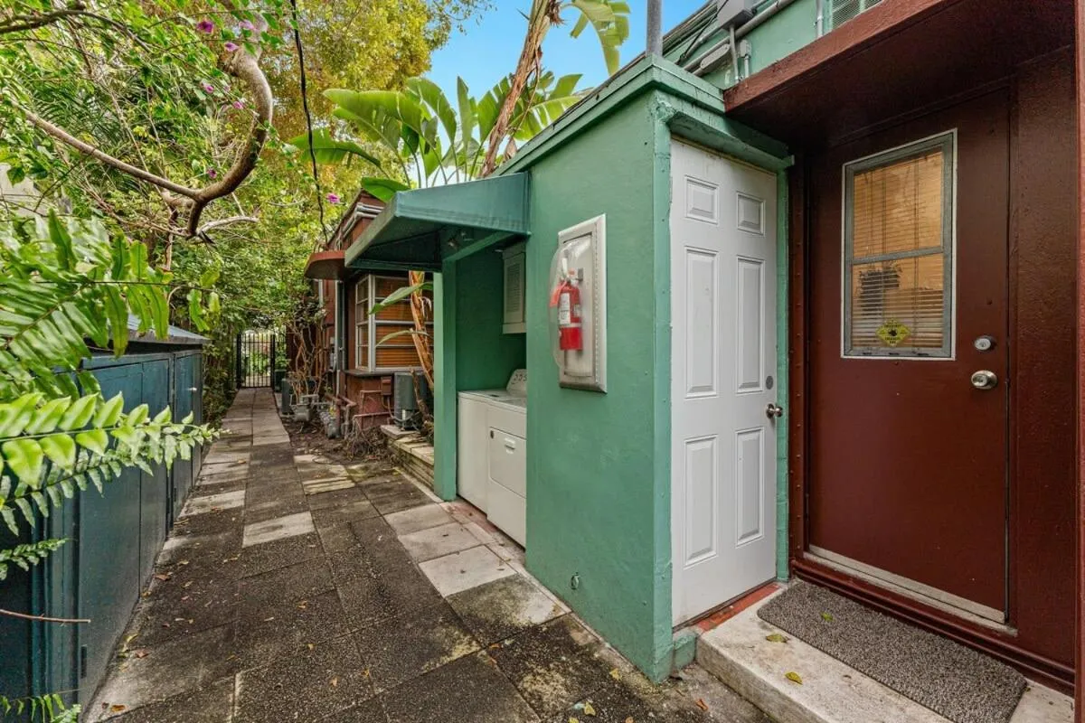 Beautiful Apt in Victoria Park (Las Olas Blvd)