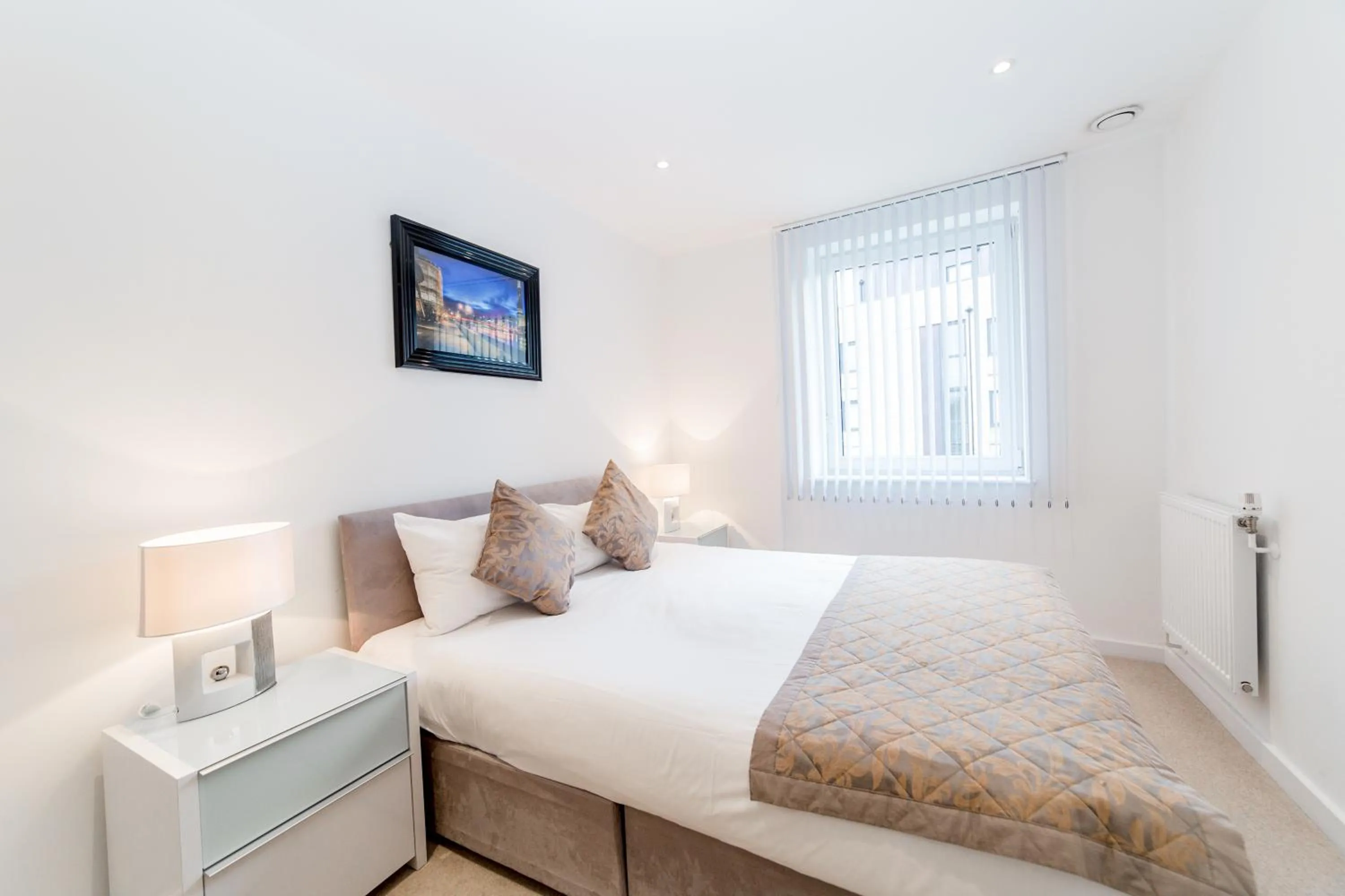 Bed in StayInn Greenwich