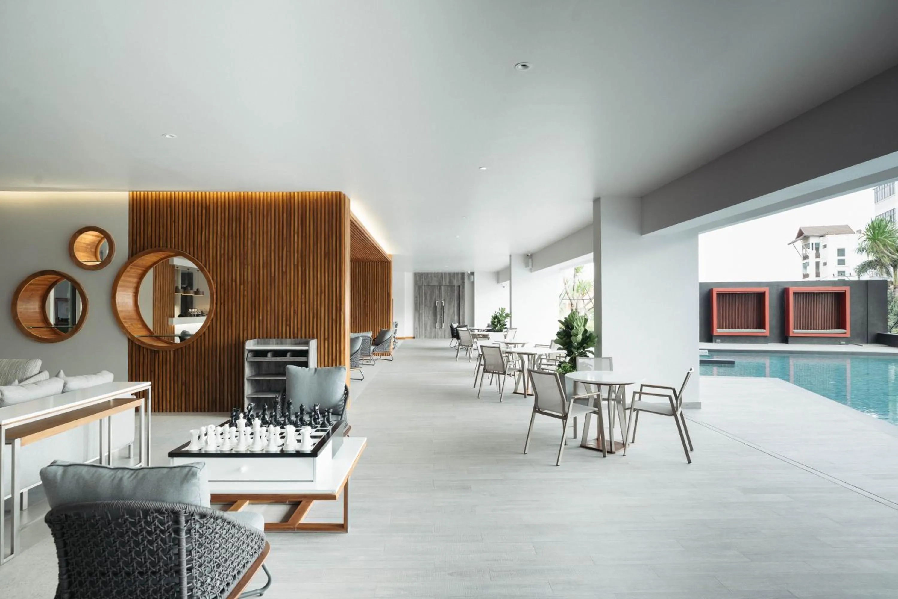 Restaurant/places to eat in SN Residences