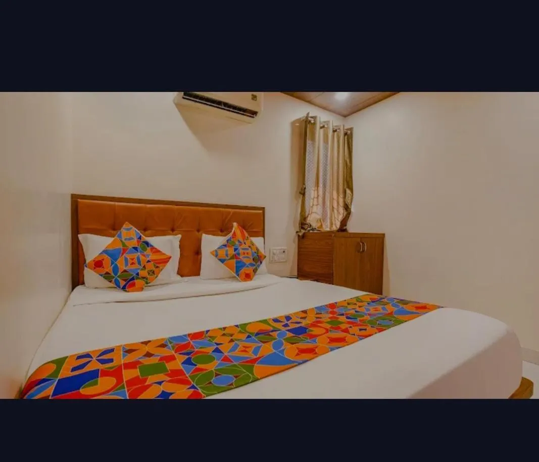 Bed in THE UNITED HOTEL