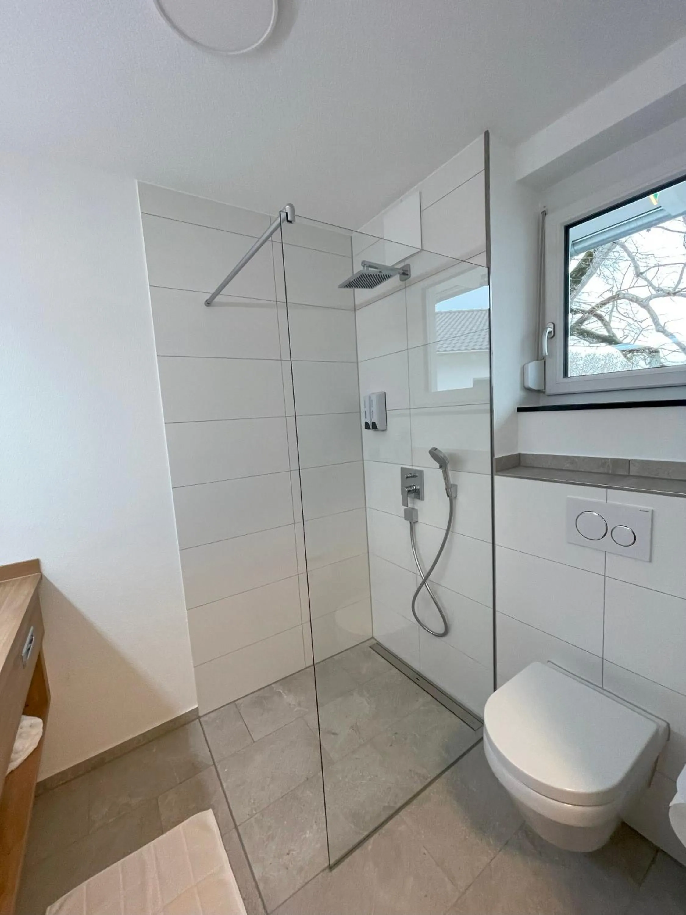 Shower in MEIN MOTEL - Self Check-in