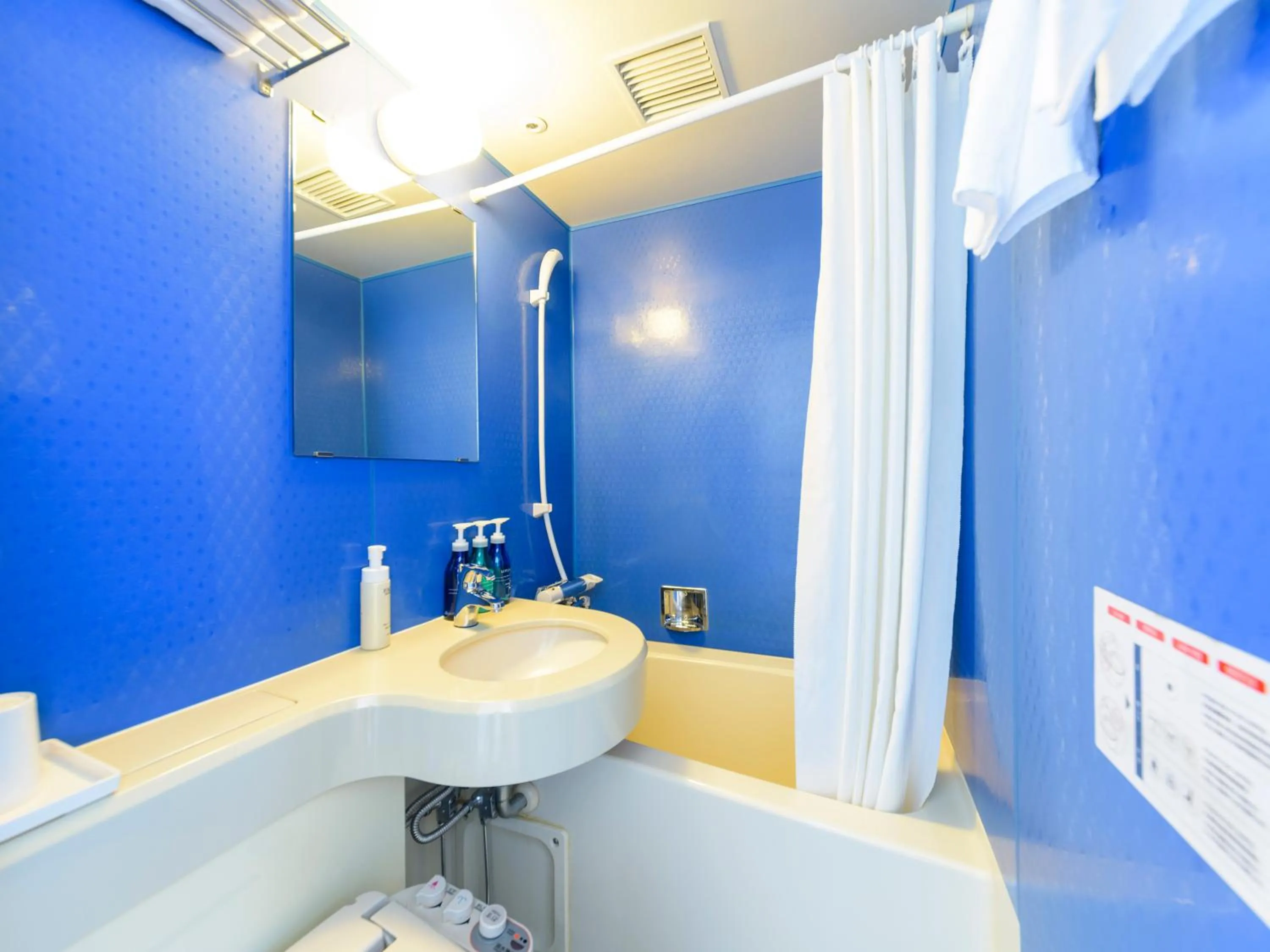 Bathroom in Hotel Abest Naha Kokusai Street