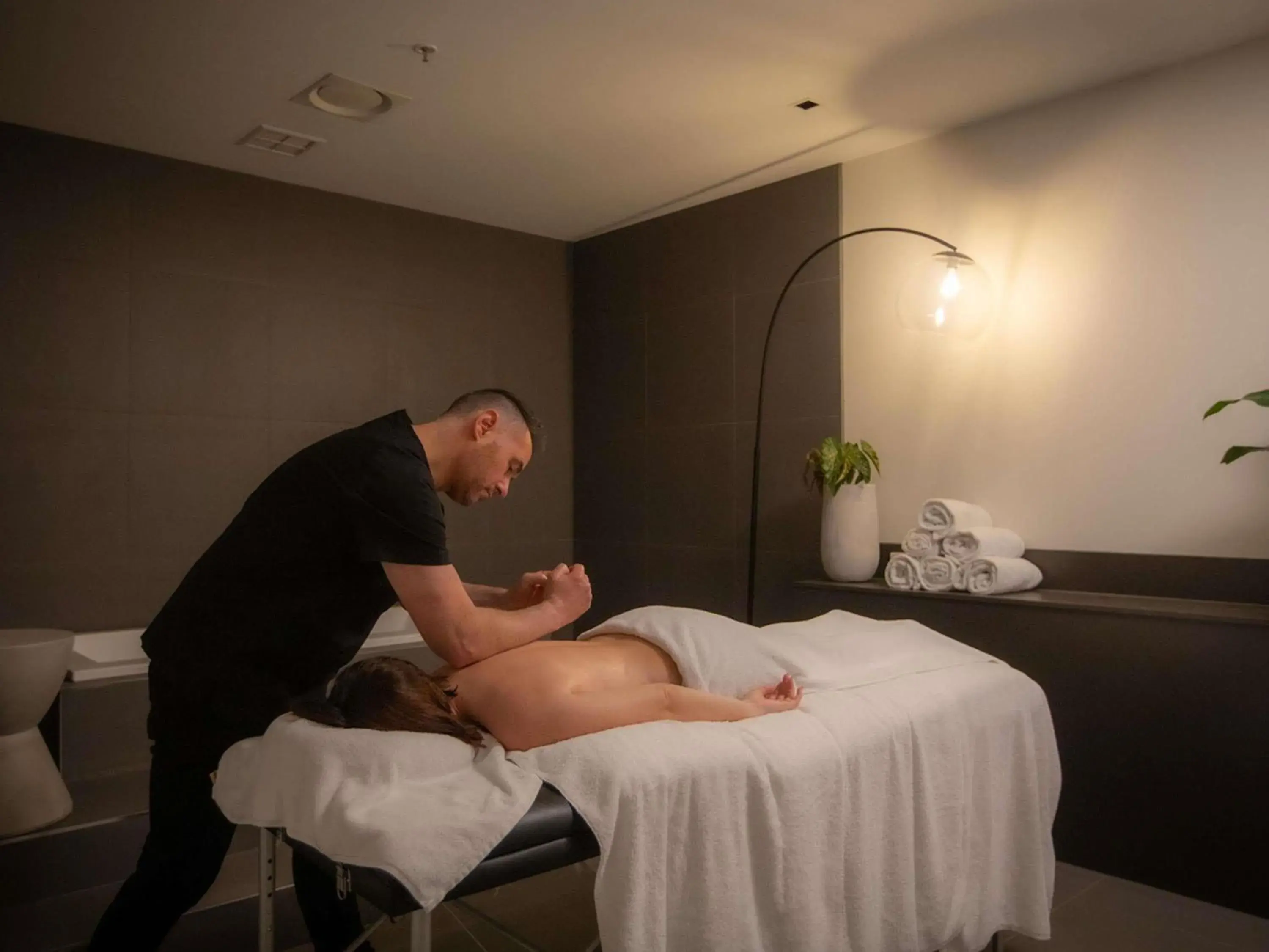 Pool view in Peppers Marysville Pool view in Peppers Marysville