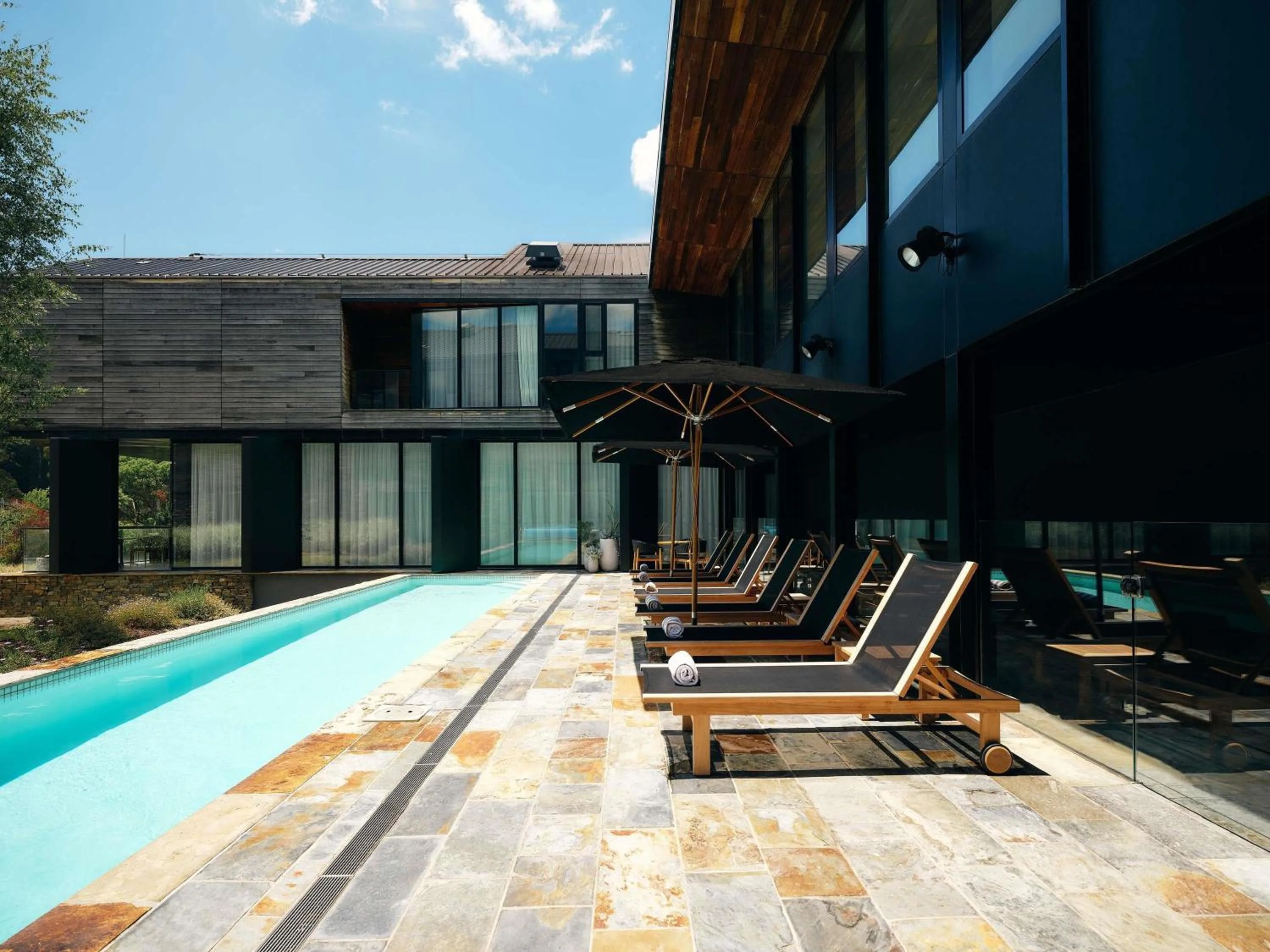 Pool view in Peppers Marysville