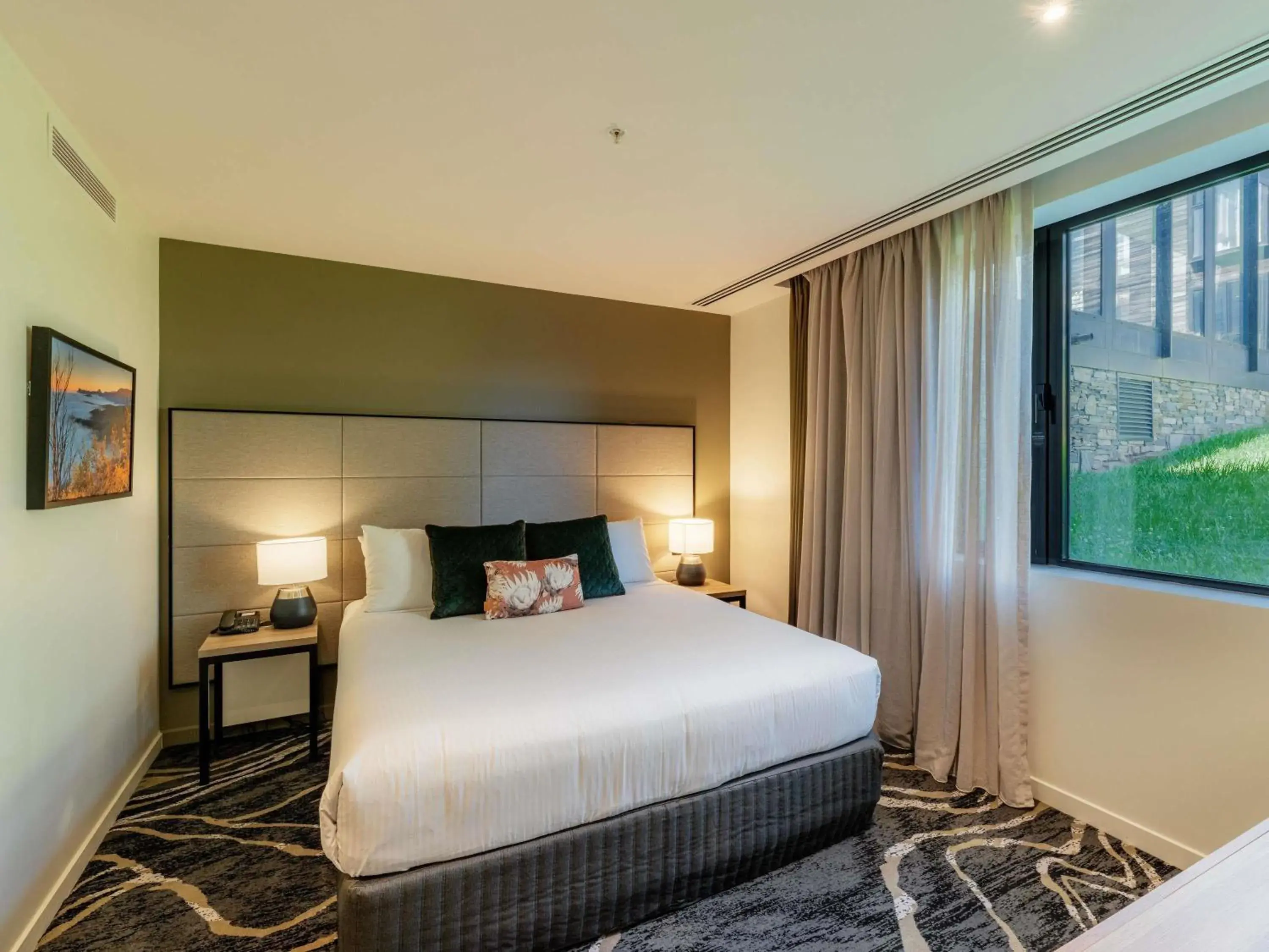 Bedroom, Bed in Peppers Marysville Bedroom, Bed in Peppers Marysville